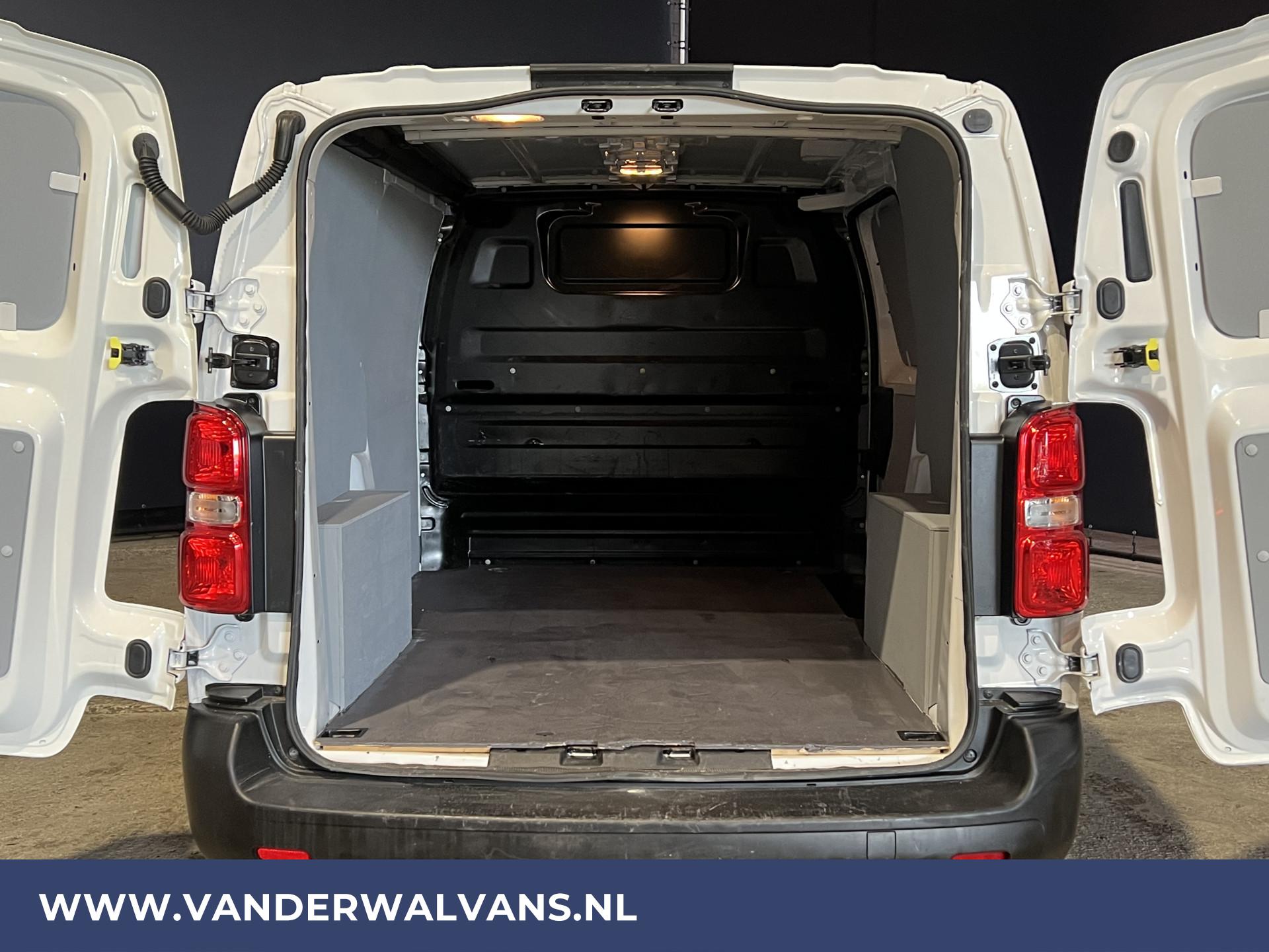 Foto 3 van Opel Vivaro 1.5 CDTI L2H1 Euro6 Airco | Cruisecontrol | Bluetooth-telefoonvoorbereiding