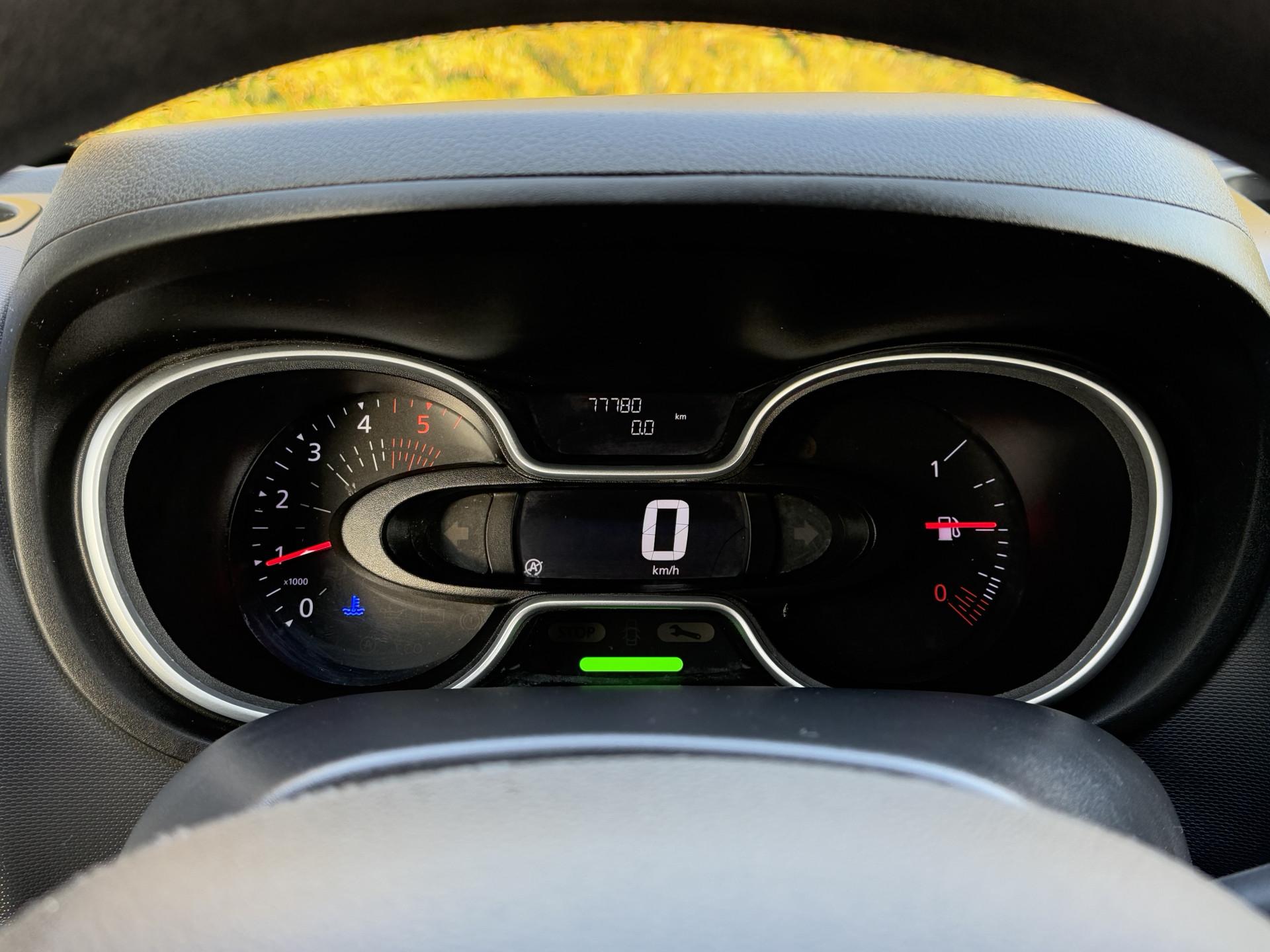 Foto 10 van Renault 2.0 DCI 120 PK / L2H1 / 1e EIG. / AIRCO / CRUISE / TREKHAAK / LED / DAB / 3-ZITS