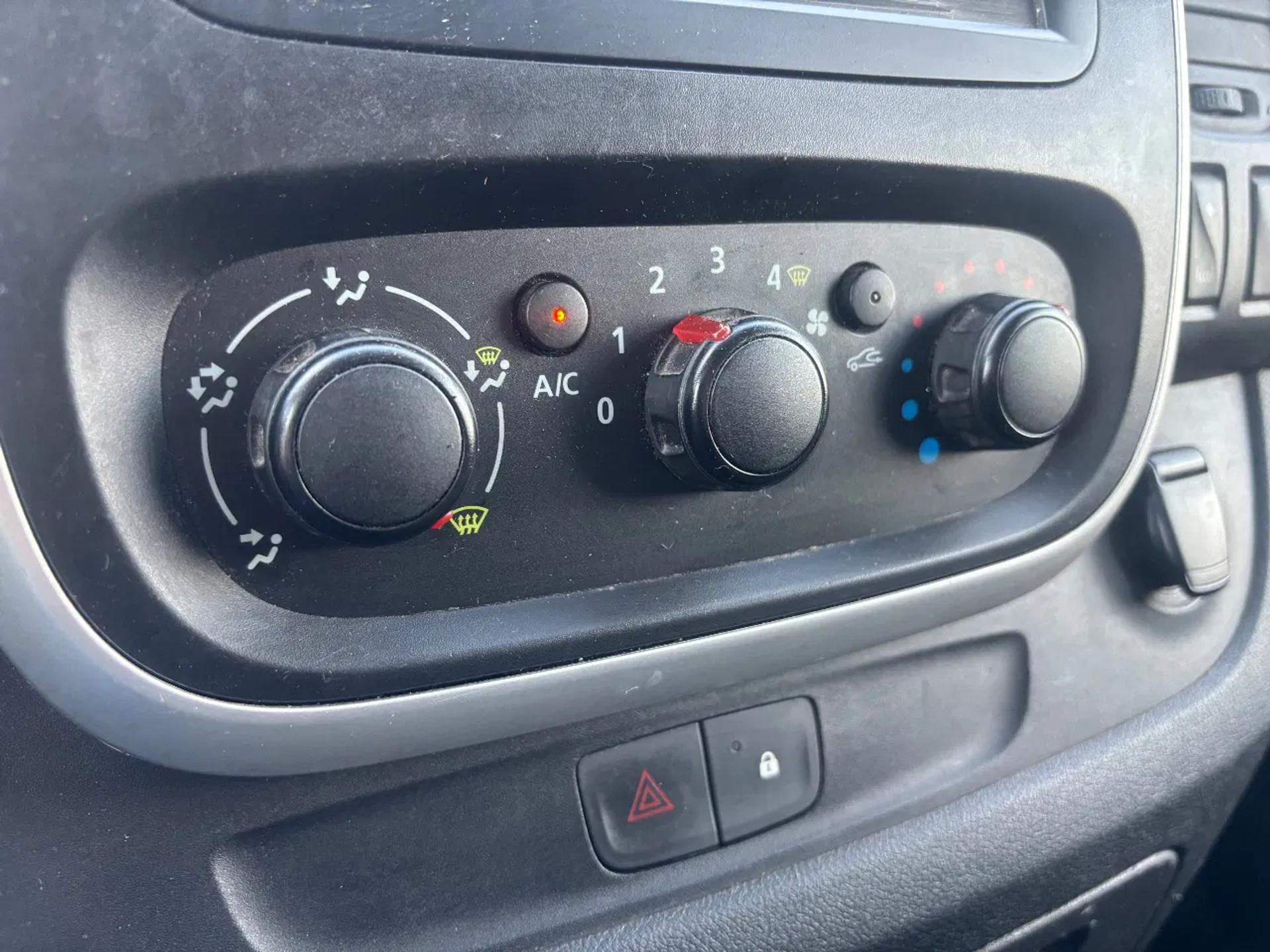 Foto 14 van Fiat 1.6MJ L2H1 Airco Navi Cruisecontrol Trekhaak EURO 6
