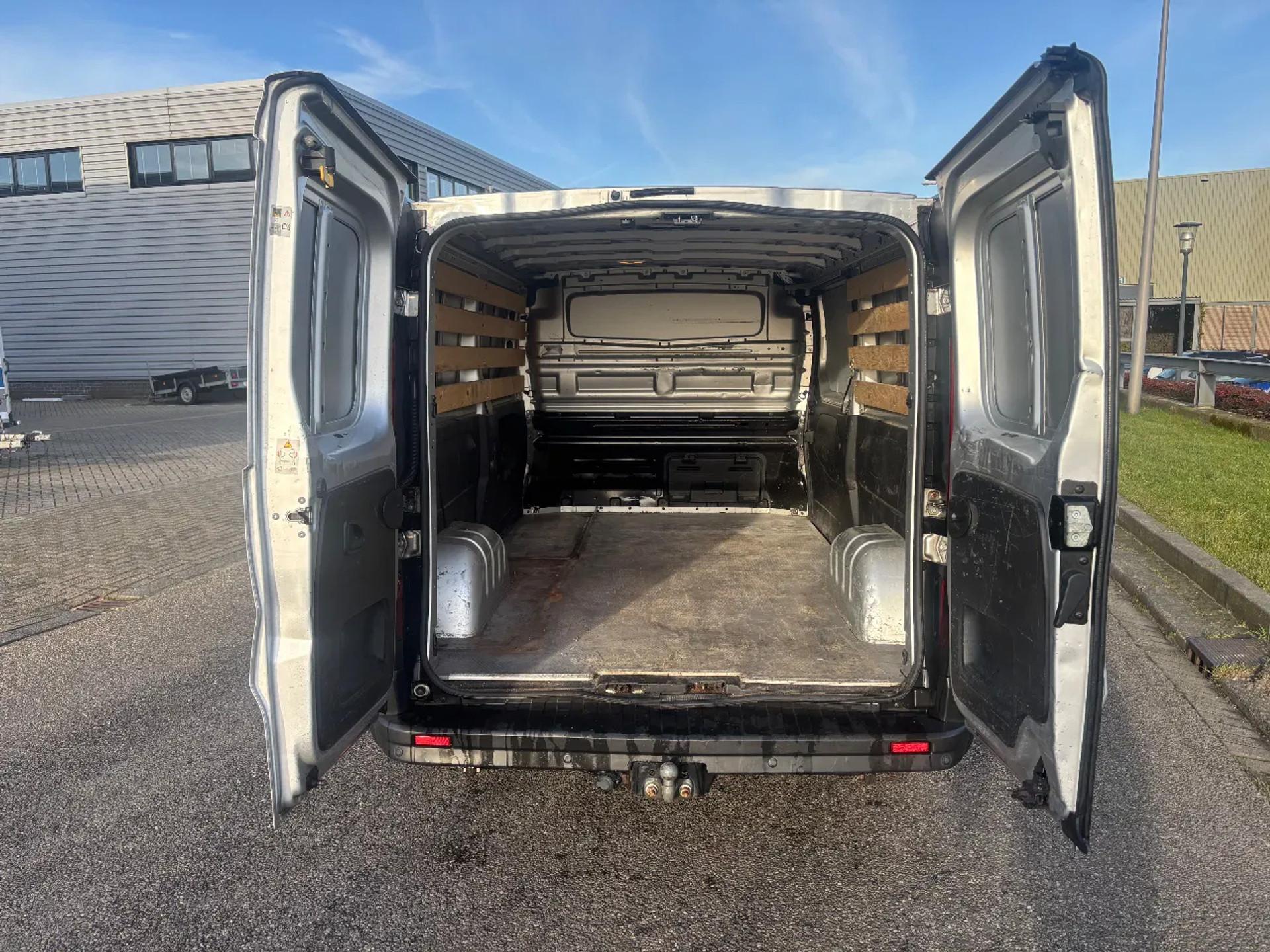 Foto 6 van Fiat 1.6MJ L2H1 Airco Navi Cruisecontrol Trekhaak EURO 6