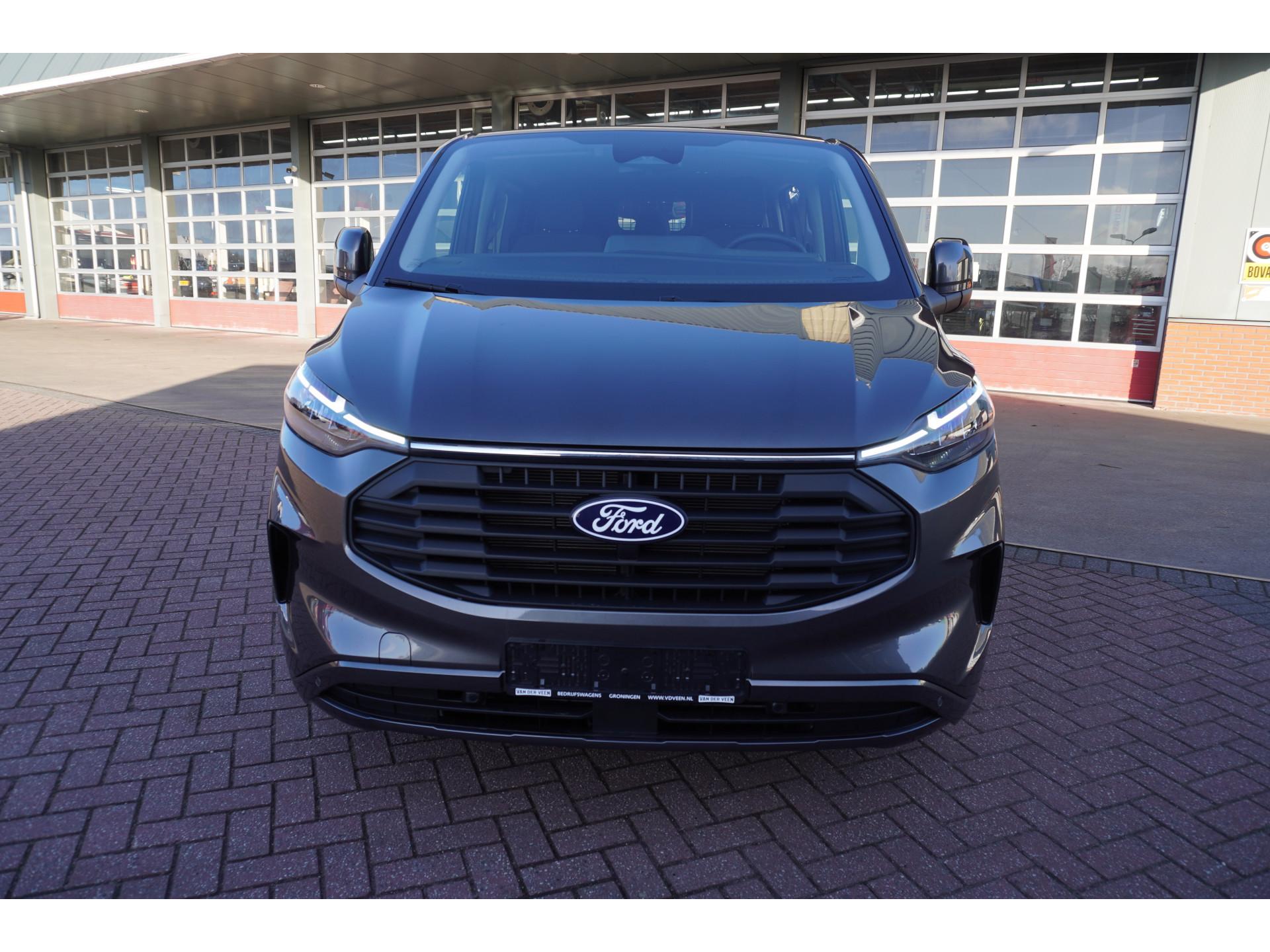 Foto 11 van Ford 320L 2.0 TDCI 170PK L2H1 Limited DubbelCabine Automaat Schuifdeur L/R