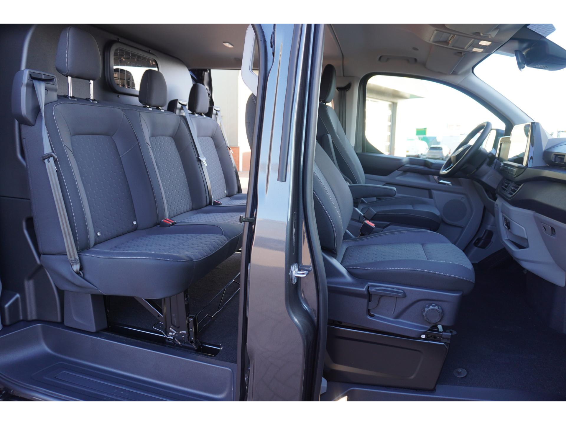 Foto 15 van Ford 320L 2.0 TDCI 170PK L2H1 Limited DubbelCabine Automaat Schuifdeur L/R