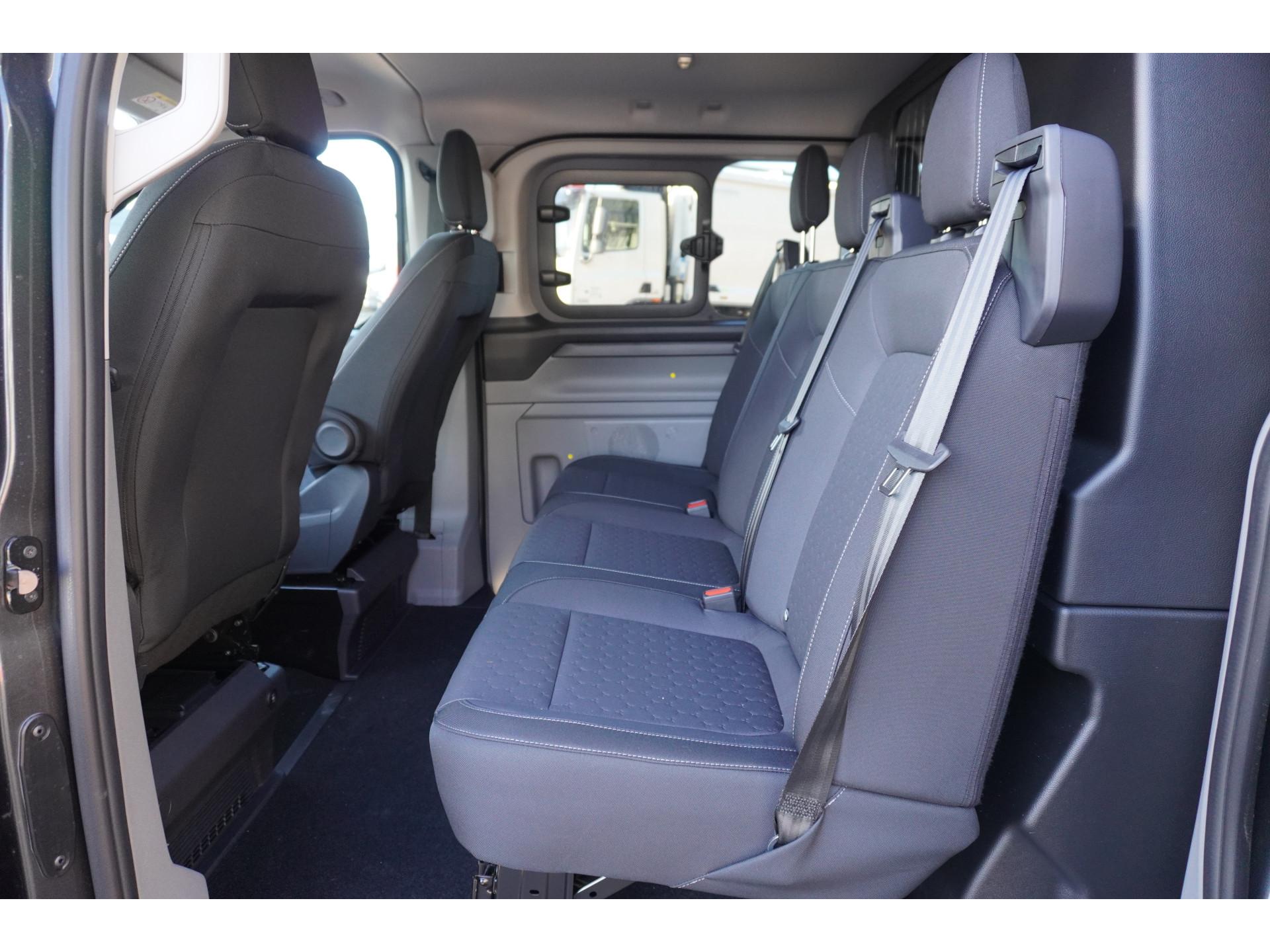 Foto 23 van Ford 320L 2.0 TDCI 170PK L2H1 Limited DubbelCabine Automaat Schuifdeur L/R