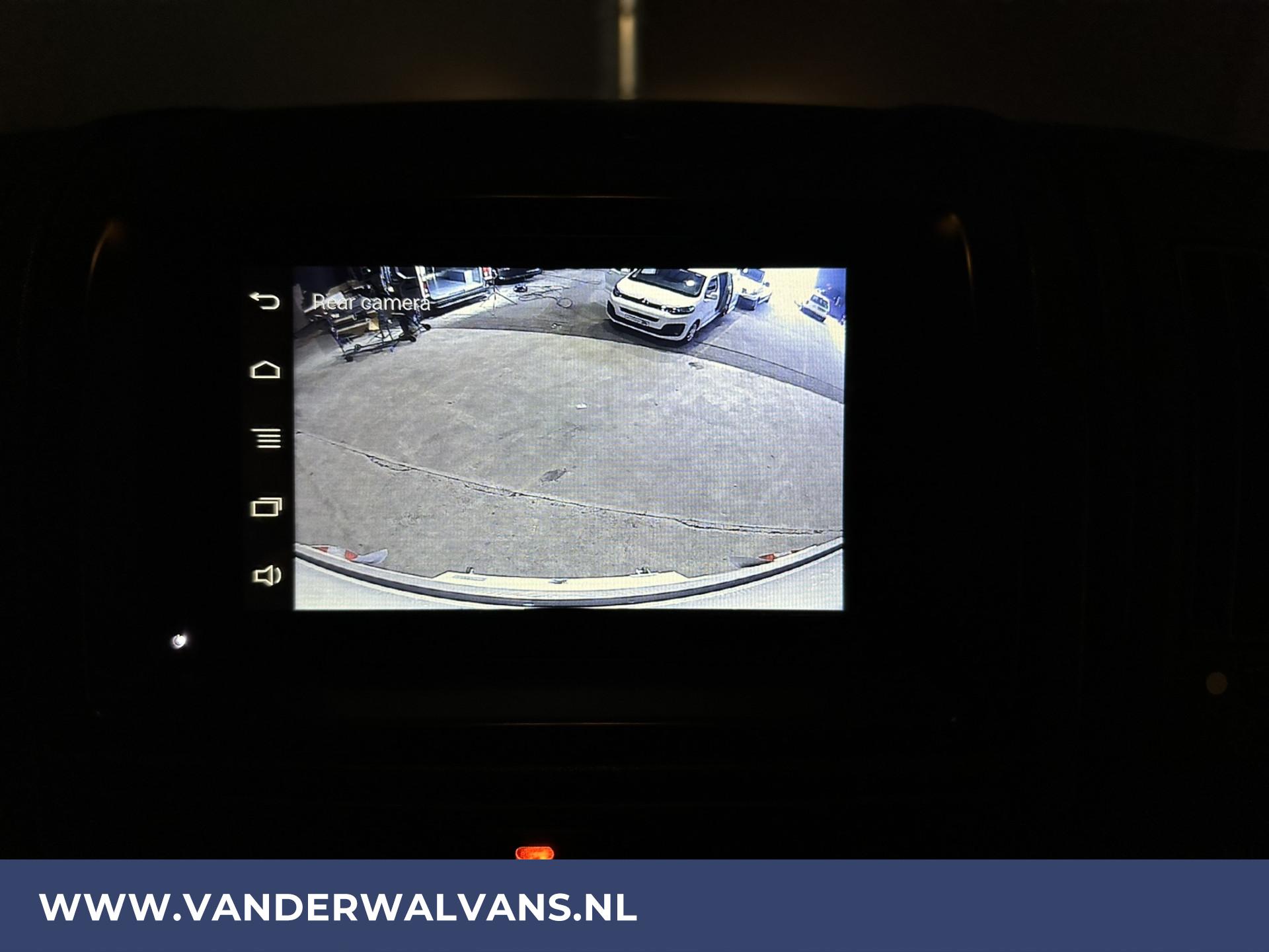 Foto 5 van Peugeot Boxer 2.0 BlueHDi 131pk Bakwagen + Laadklep Euro6 Airco | Camera | 1000kg Laadvermogen