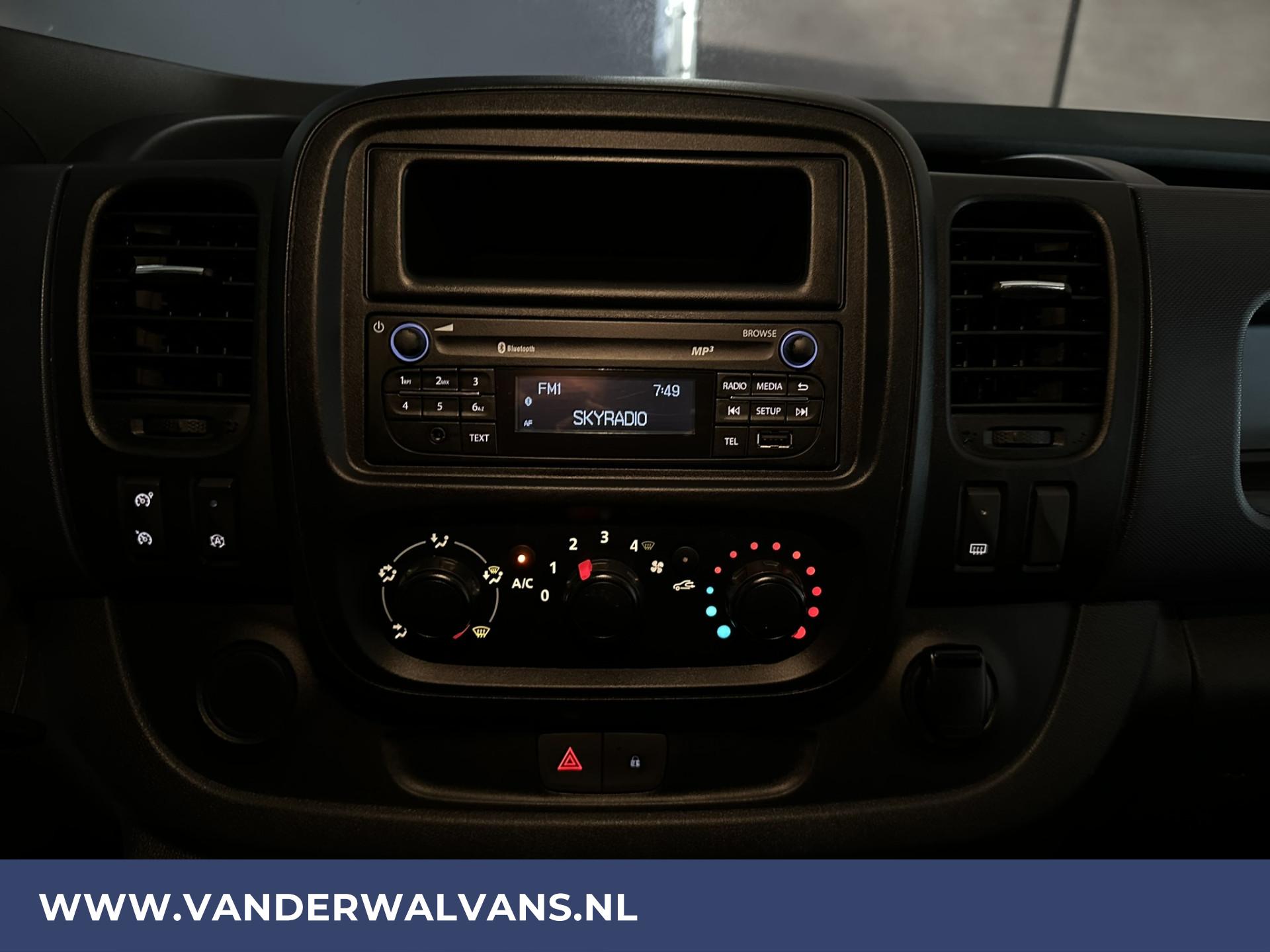 Foto 7 van Opel Vivaro 1.6 CDTI 125pk L1H1 Euro6 Airco | Imperiaal | Trekhaak | Cruisecontrol