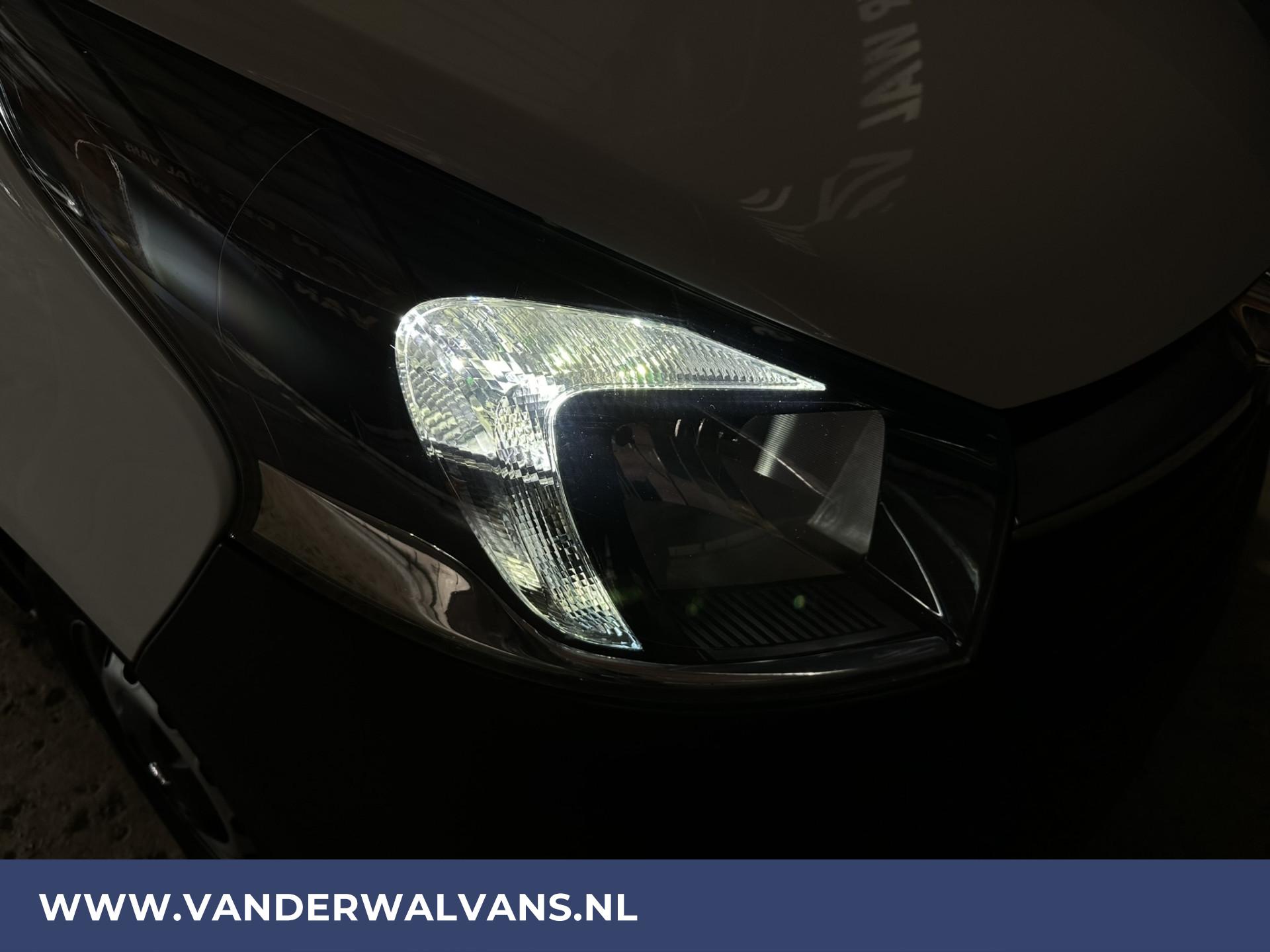 Foto 9 van Opel Vivaro 1.6 CDTI 125pk L1H1 Euro6 Airco | Imperiaal | Trekhaak | Cruisecontrol