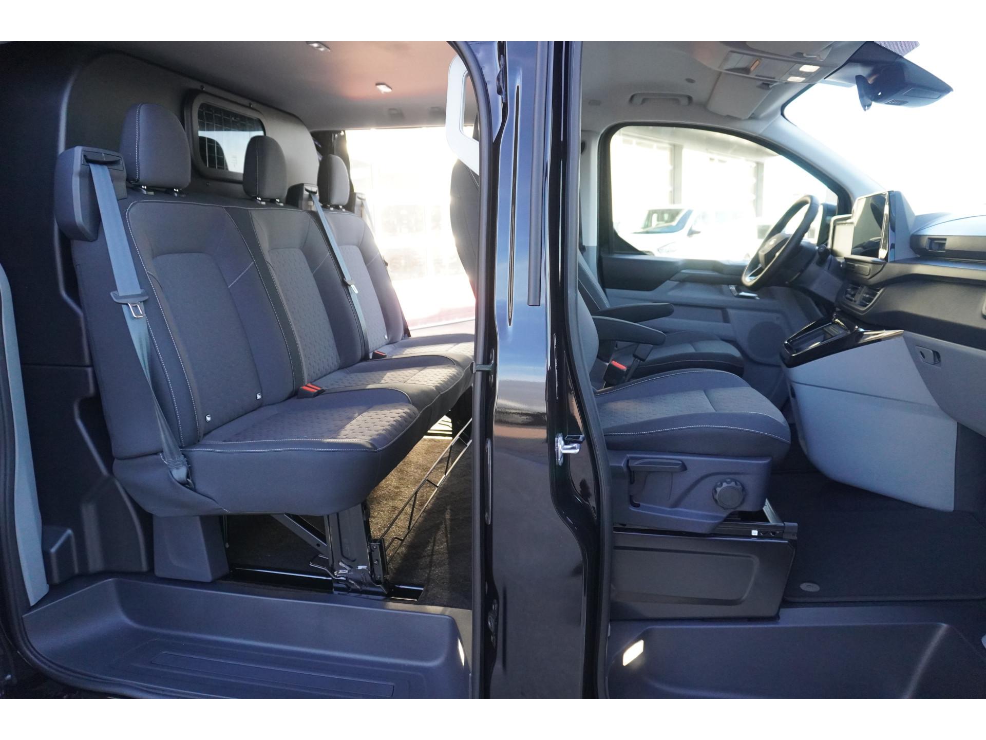 Foto 26 van Ford 320L 2.0 TDCI 170PK L2H1 Limited DubbelCabine Automaat Schuifdeur L/R