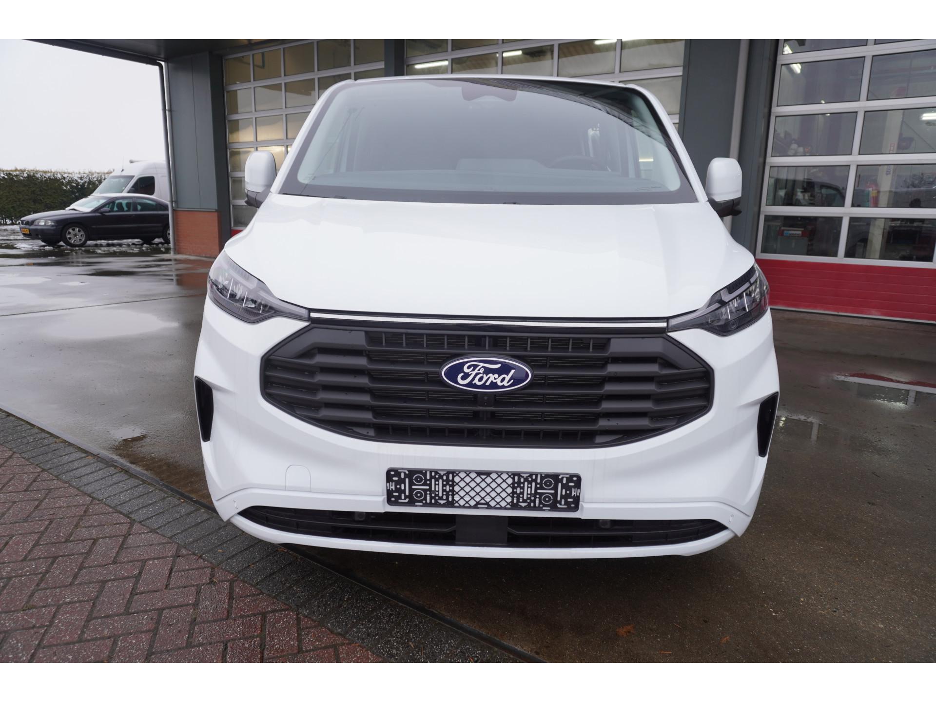 Foto 10 van Ford 320L 2.0 TDCI 170PK L2H1 Limited DubbelCabine Automaat Schuifdeur L/R