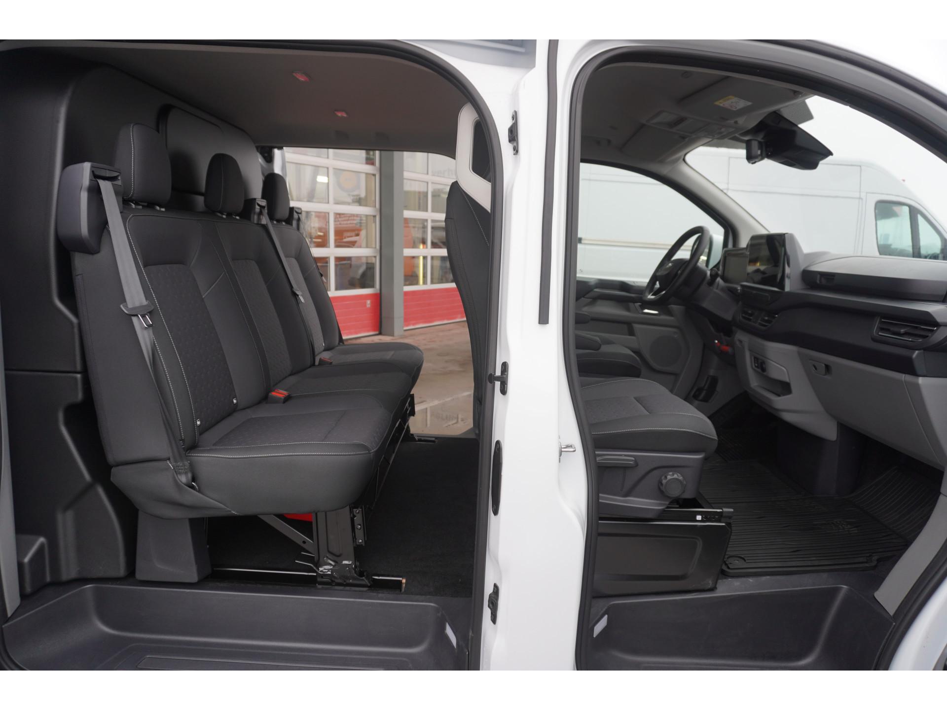 Foto 13 van Ford 320L 2.0 TDCI 170PK L2H1 Limited DubbelCabine Automaat Schuifdeur L/R