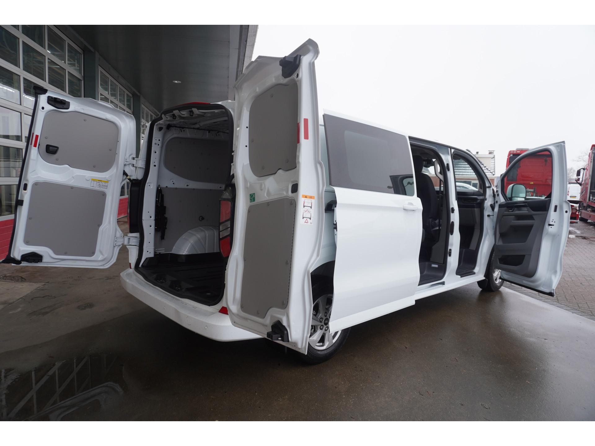 Foto 14 van Ford 320L 2.0 TDCI 170PK L2H1 Limited DubbelCabine Automaat Schuifdeur L/R