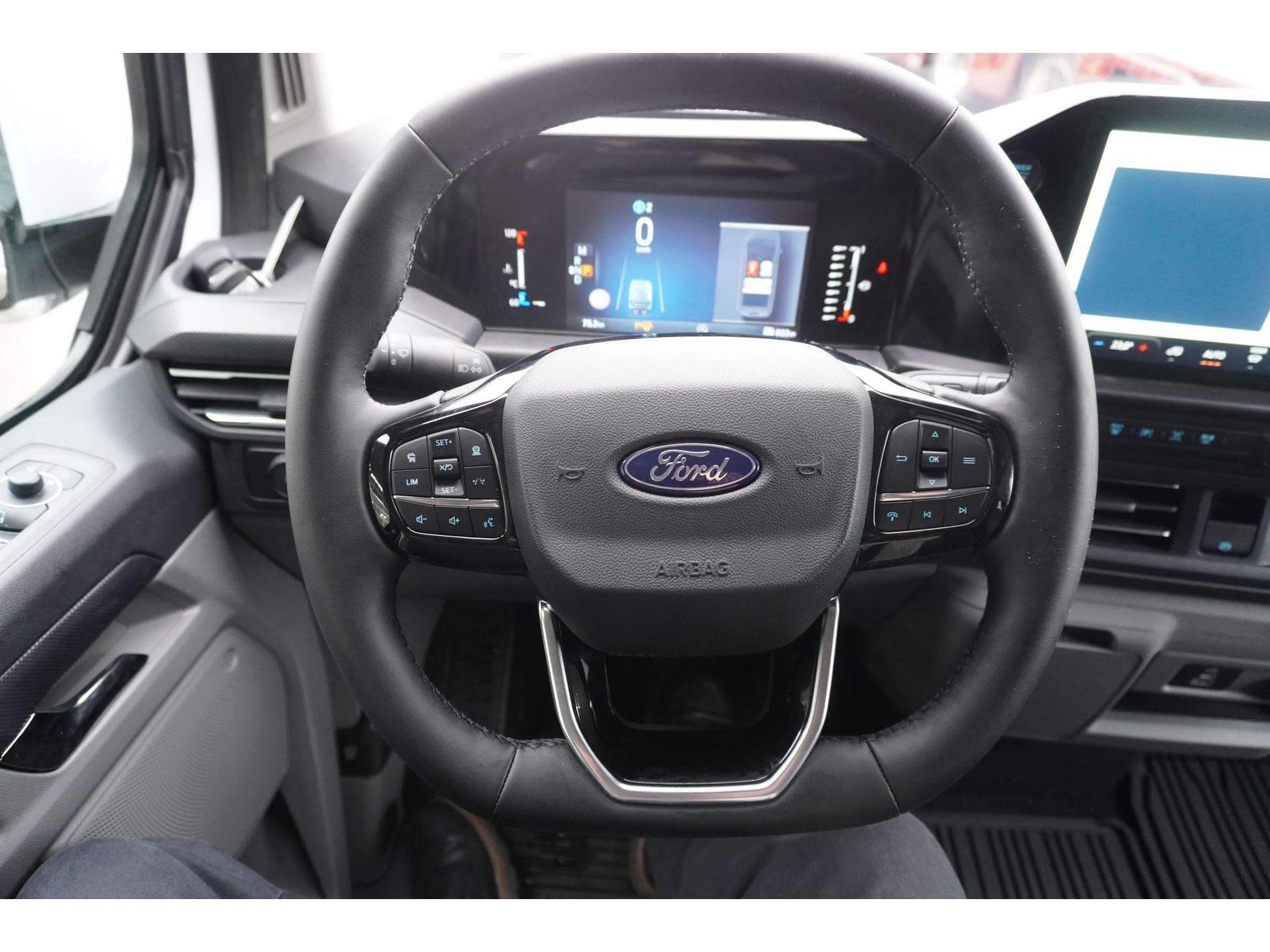 Foto 15 van Ford 320L 2.0 TDCI 170PK L2H1 Limited DubbelCabine Automaat Schuifdeur L/R
