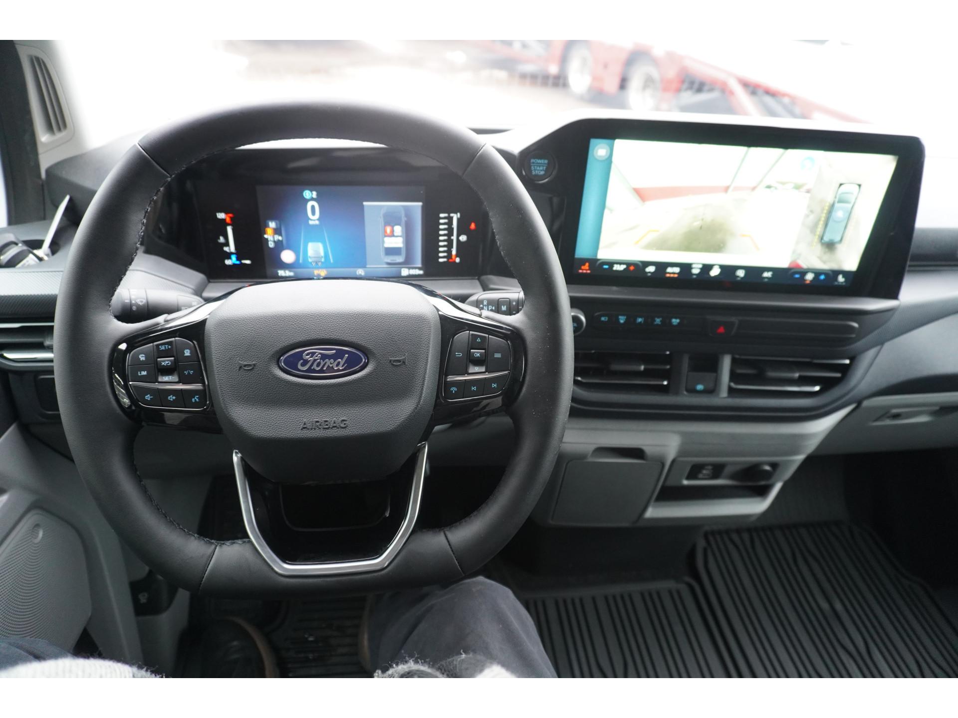 Foto 17 van Ford 320L 2.0 TDCI 170PK L2H1 Limited DubbelCabine Automaat Schuifdeur L/R