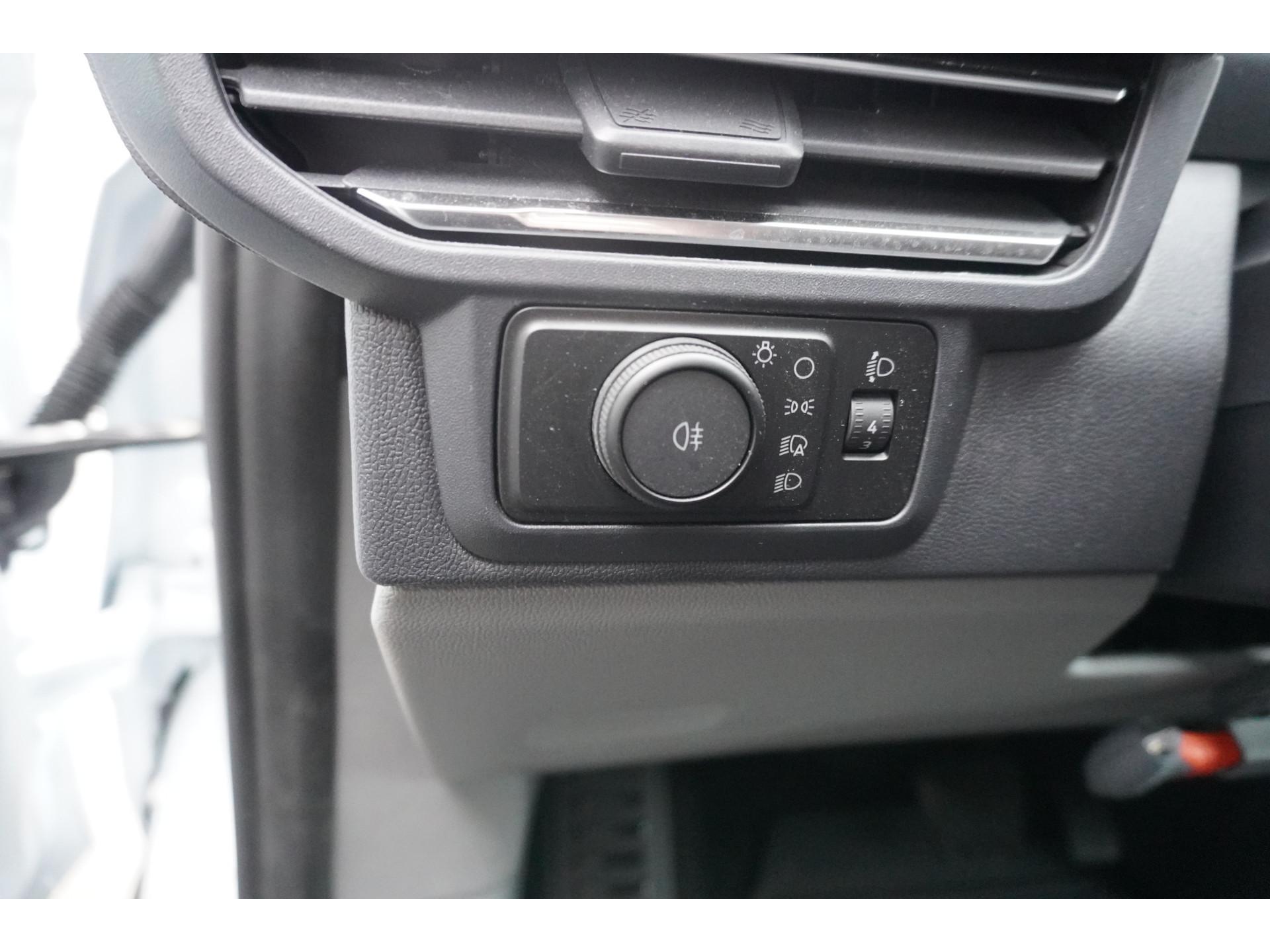 Foto 25 van Ford 320L 2.0 TDCI 170PK L2H1 Limited DubbelCabine Automaat Schuifdeur L/R