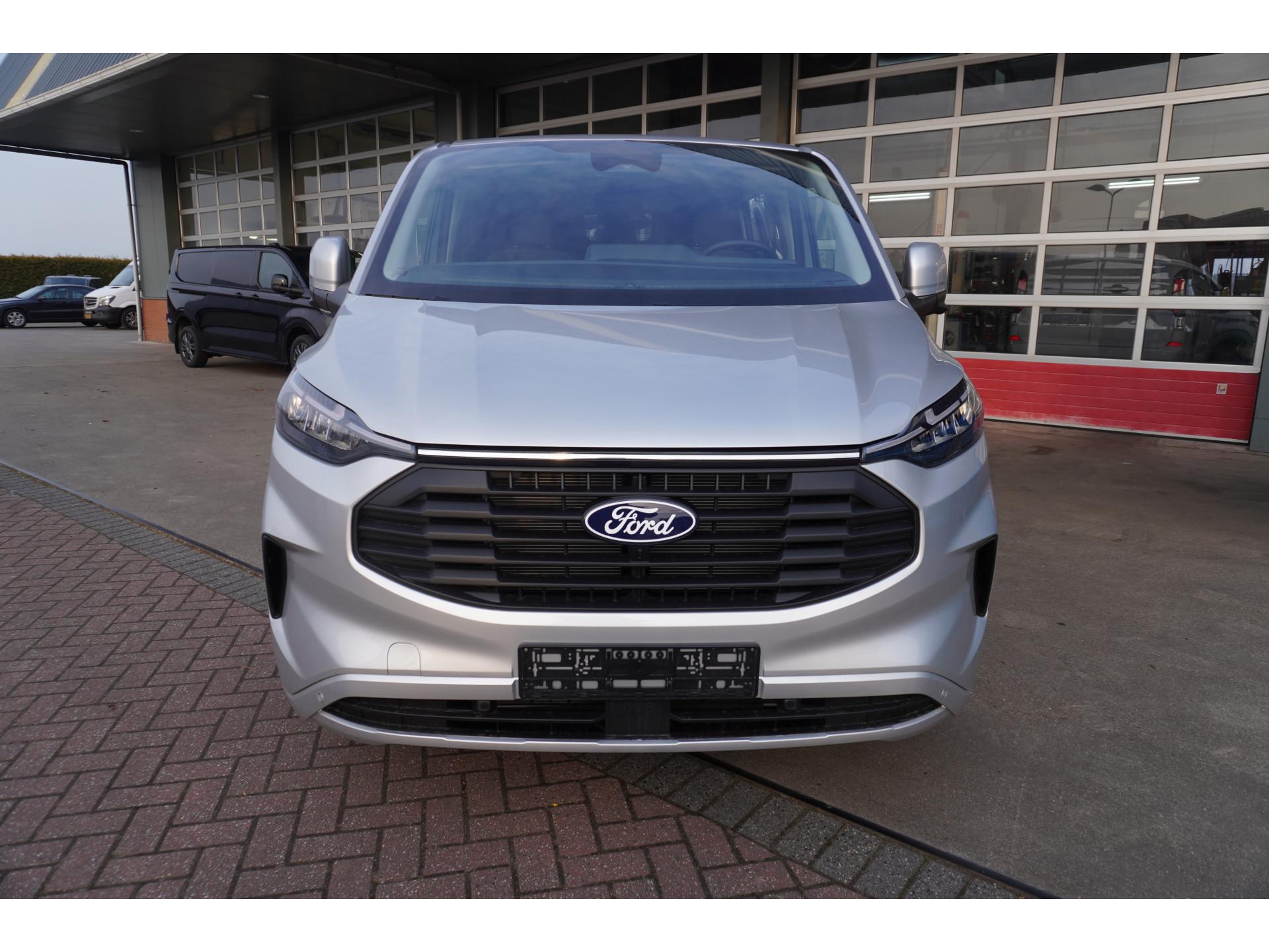 Foto 11 van Ford 320L 2.0 TDCI 170PK L2H1 Limited DubbelCabine Automaat Schuifdeur L/R