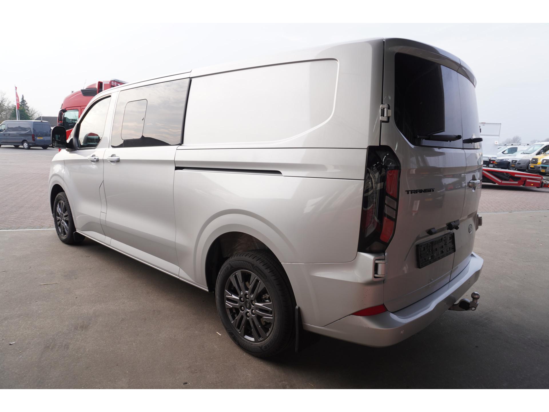Foto 7 van Ford 320L 2.0 TDCI 170PK L2H1 Limited DubbelCabine Automaat Schuifdeur L/R