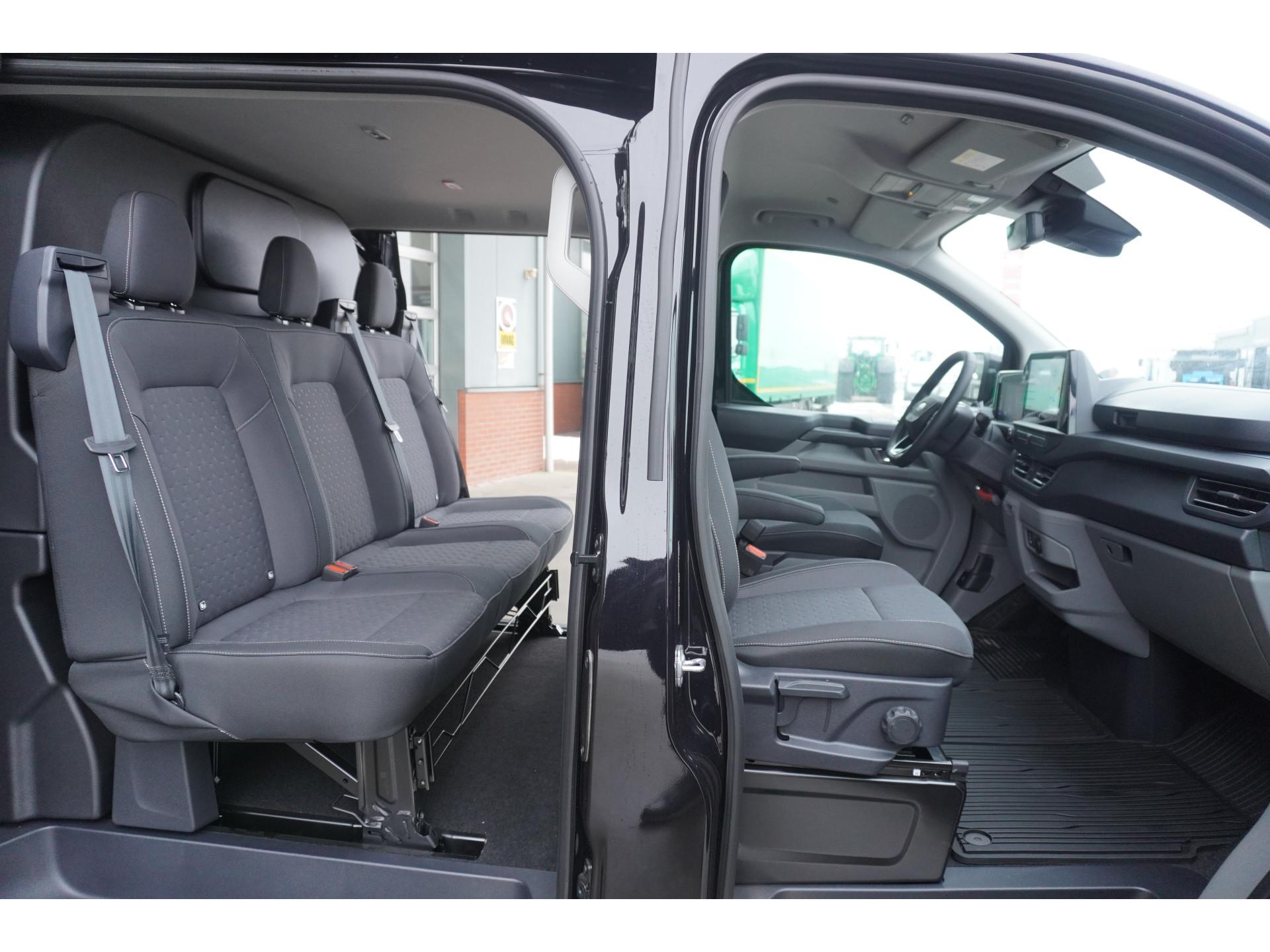 Foto 15 van Ford 320L 2.0 TDCI 170PK L2H1 Limited DubbelCabine Automaat