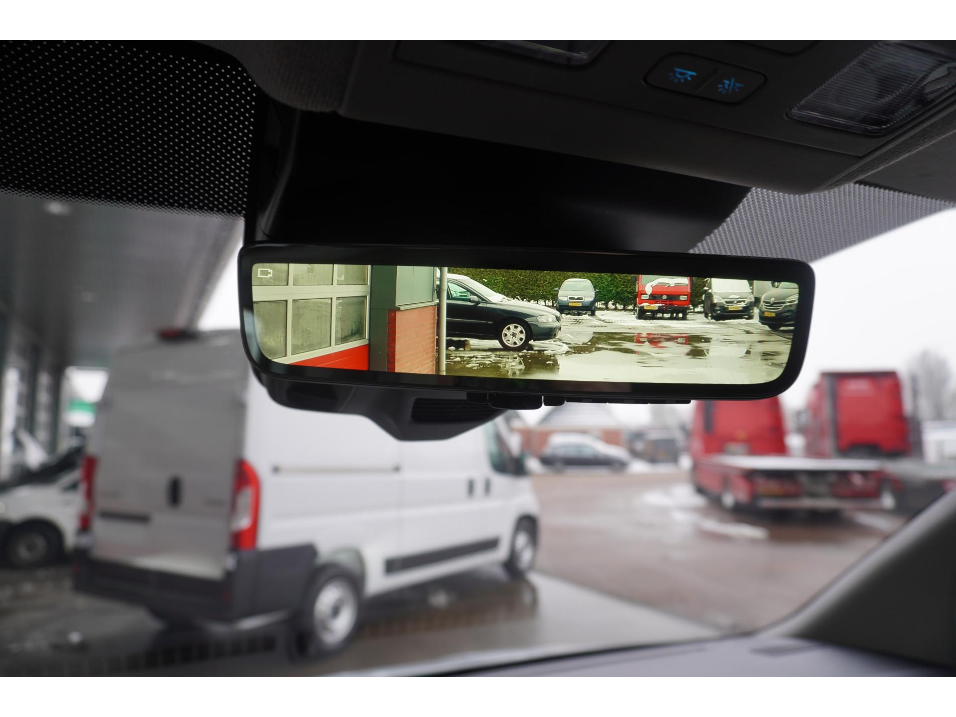 Foto 20 van Ford 320L 2.0 TDCI 170PK L2H1 Limited DubbelCabine Automaat
