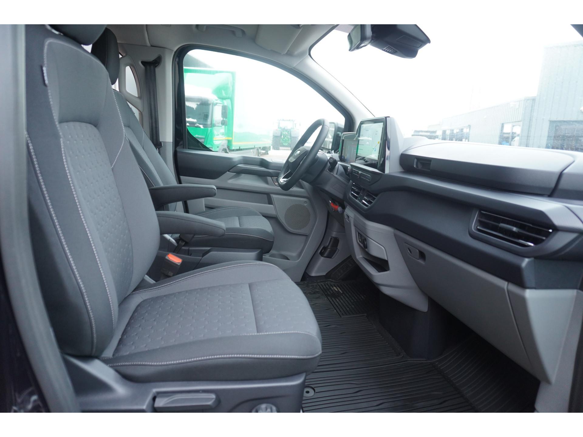 Foto 21 van Ford 320L 2.0 TDCI 170PK L2H1 Limited DubbelCabine Automaat