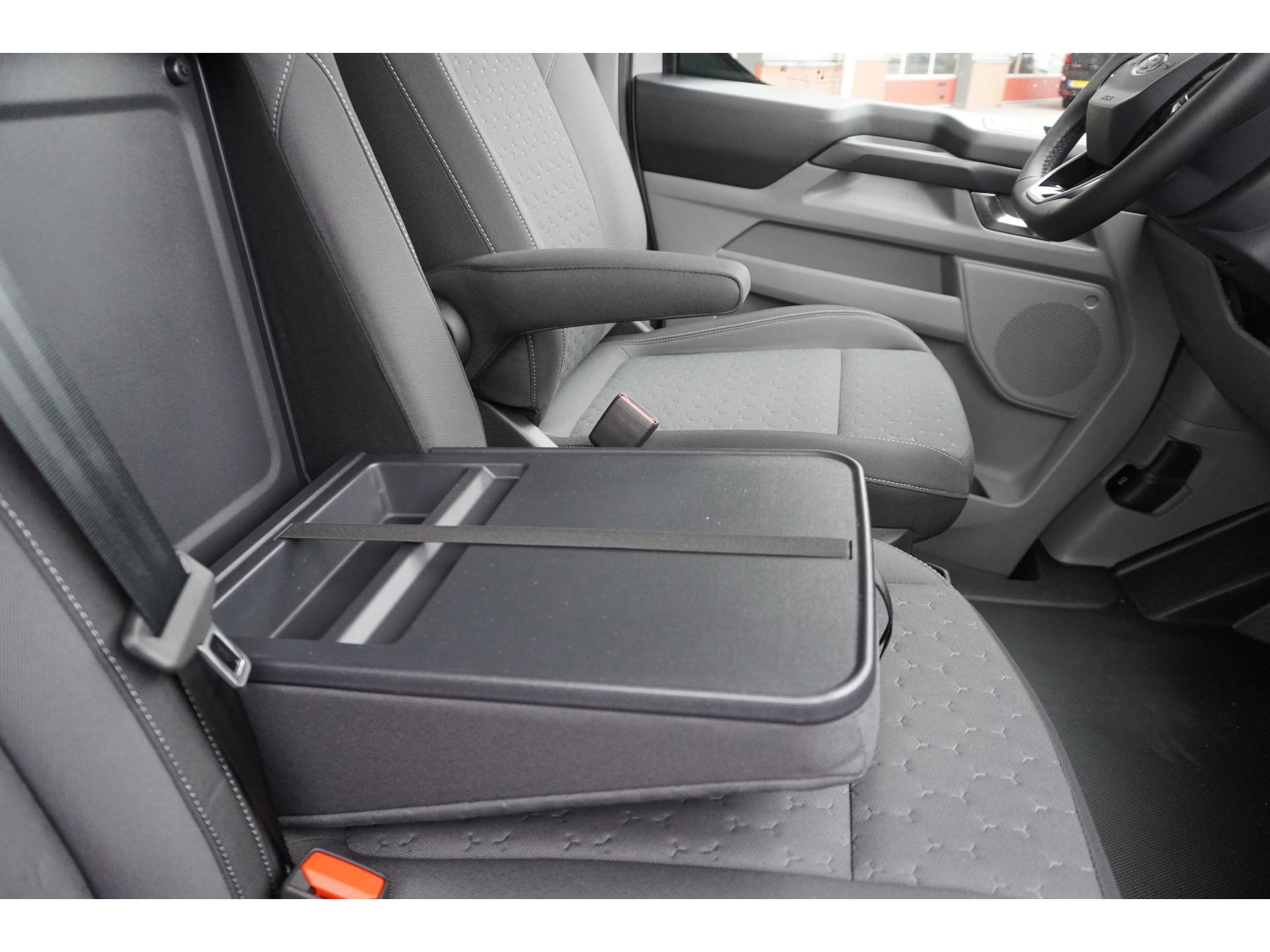Foto 16 van Ford 320 2.0 TDCI 170PK L2H1 Limited Automaat Schuifdeur L/R