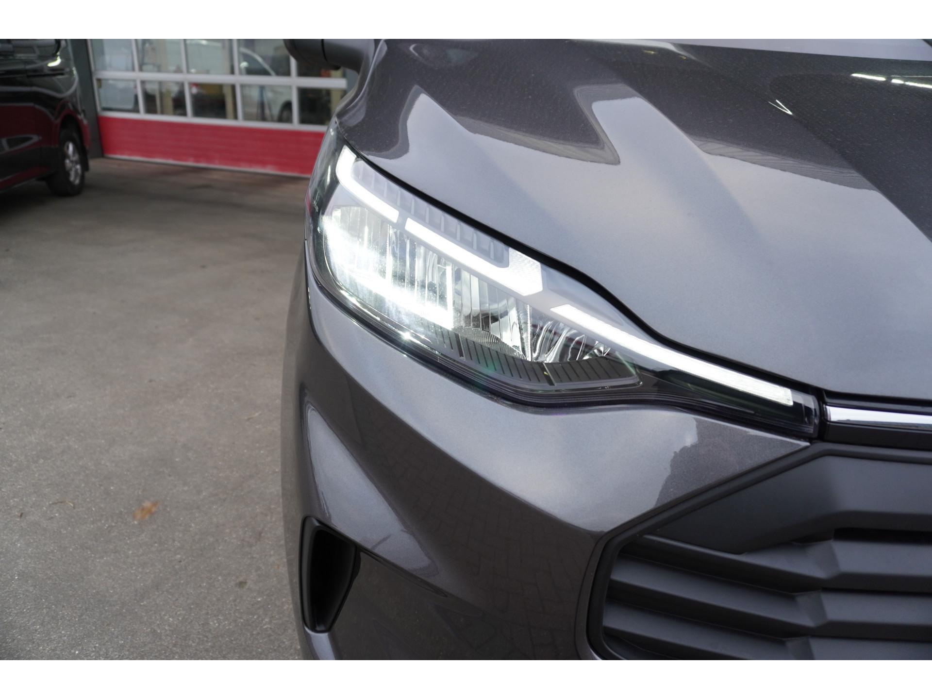 Foto 12 van Ford 320L 2.0 TDCI 150PK L2H1 Trend Dubbelcabine Schuifdeur L/R