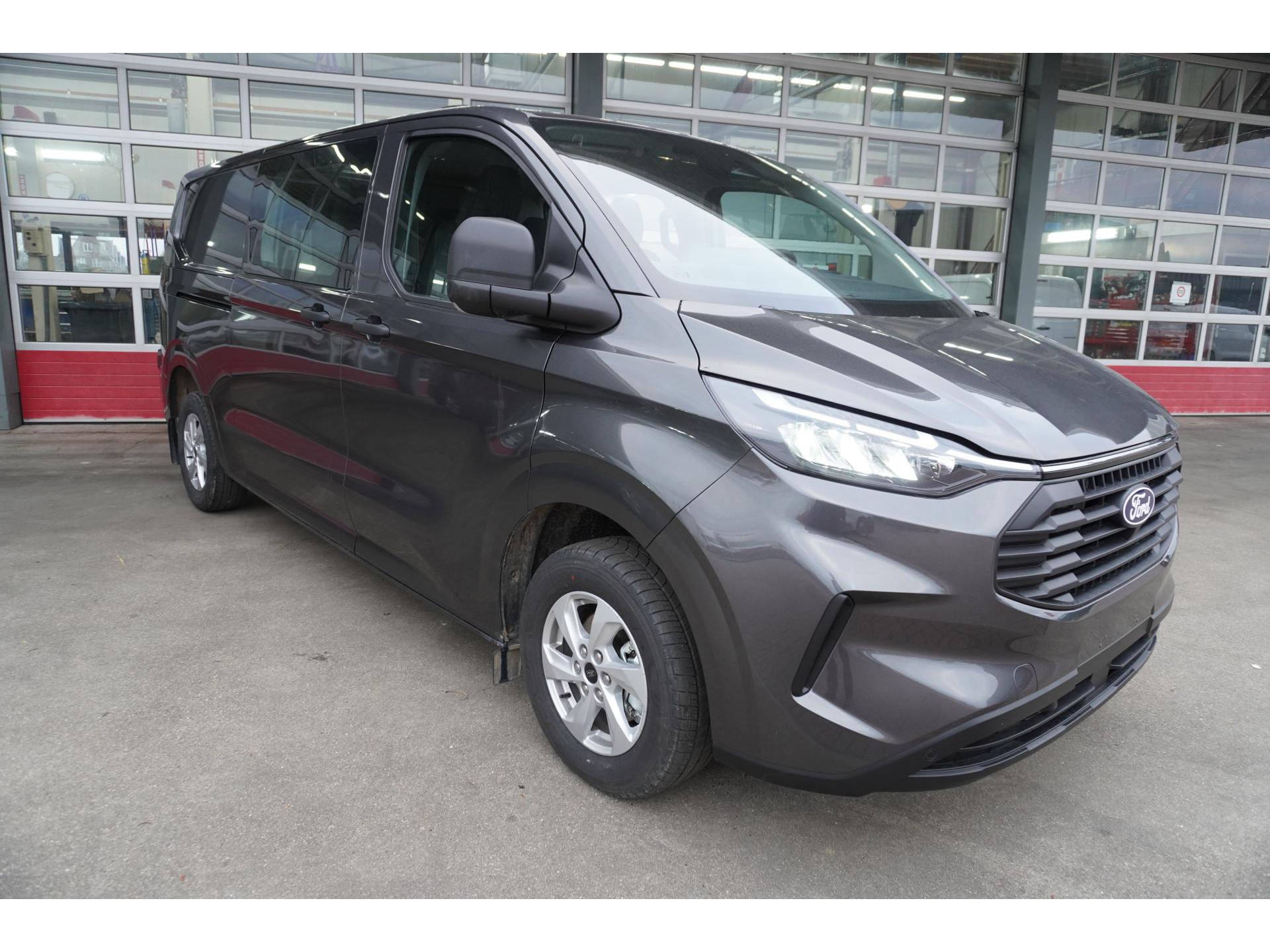 Foto 2 van Ford 320L 2.0 TDCI 150PK L2H1 Trend Dubbelcabine Schuifdeur L/R