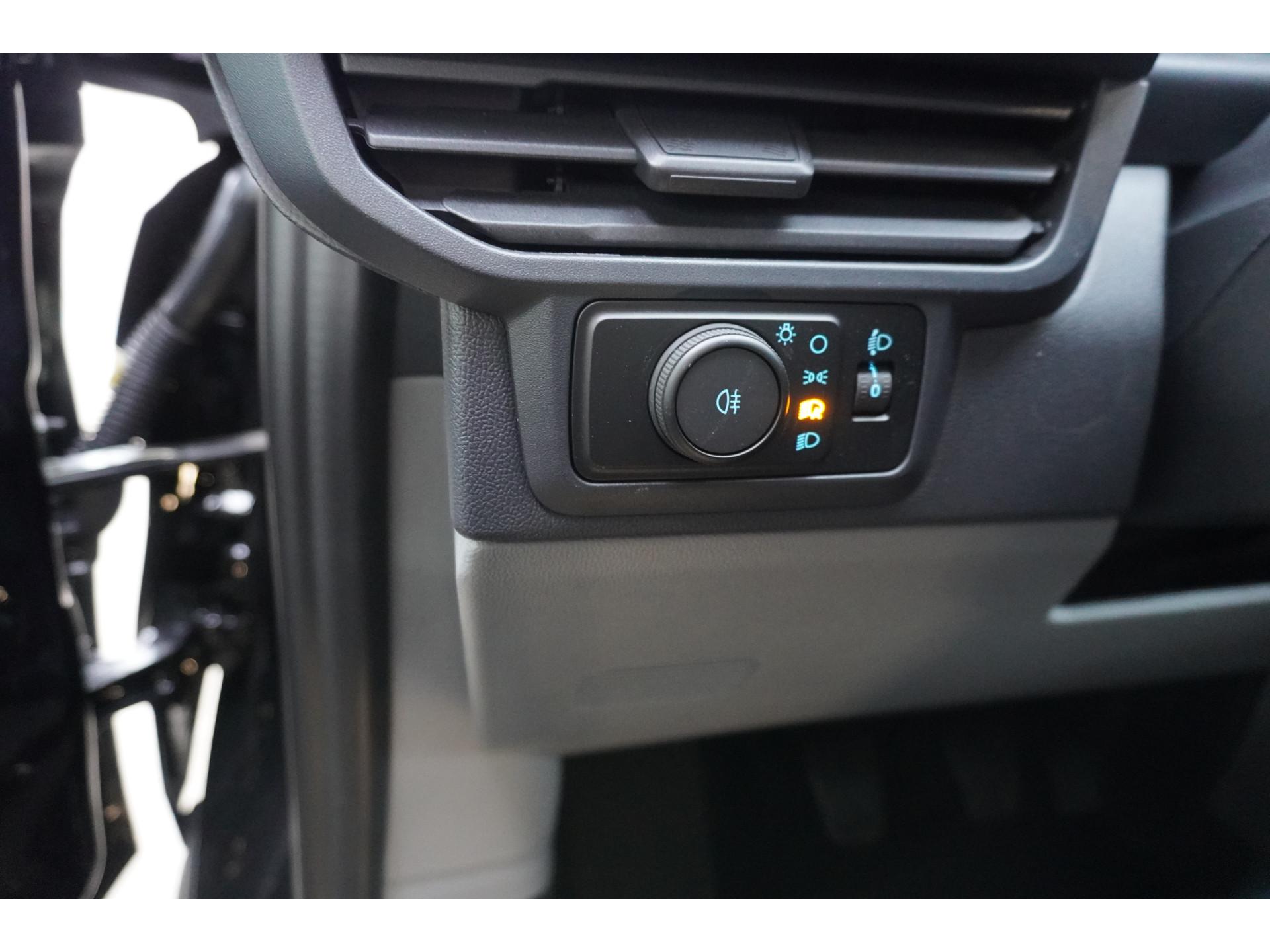 Foto 23 van Ford 320L 2.0 TDCI 150PK L2H1 Trend Dubbelcabine Schuifdeur L/R