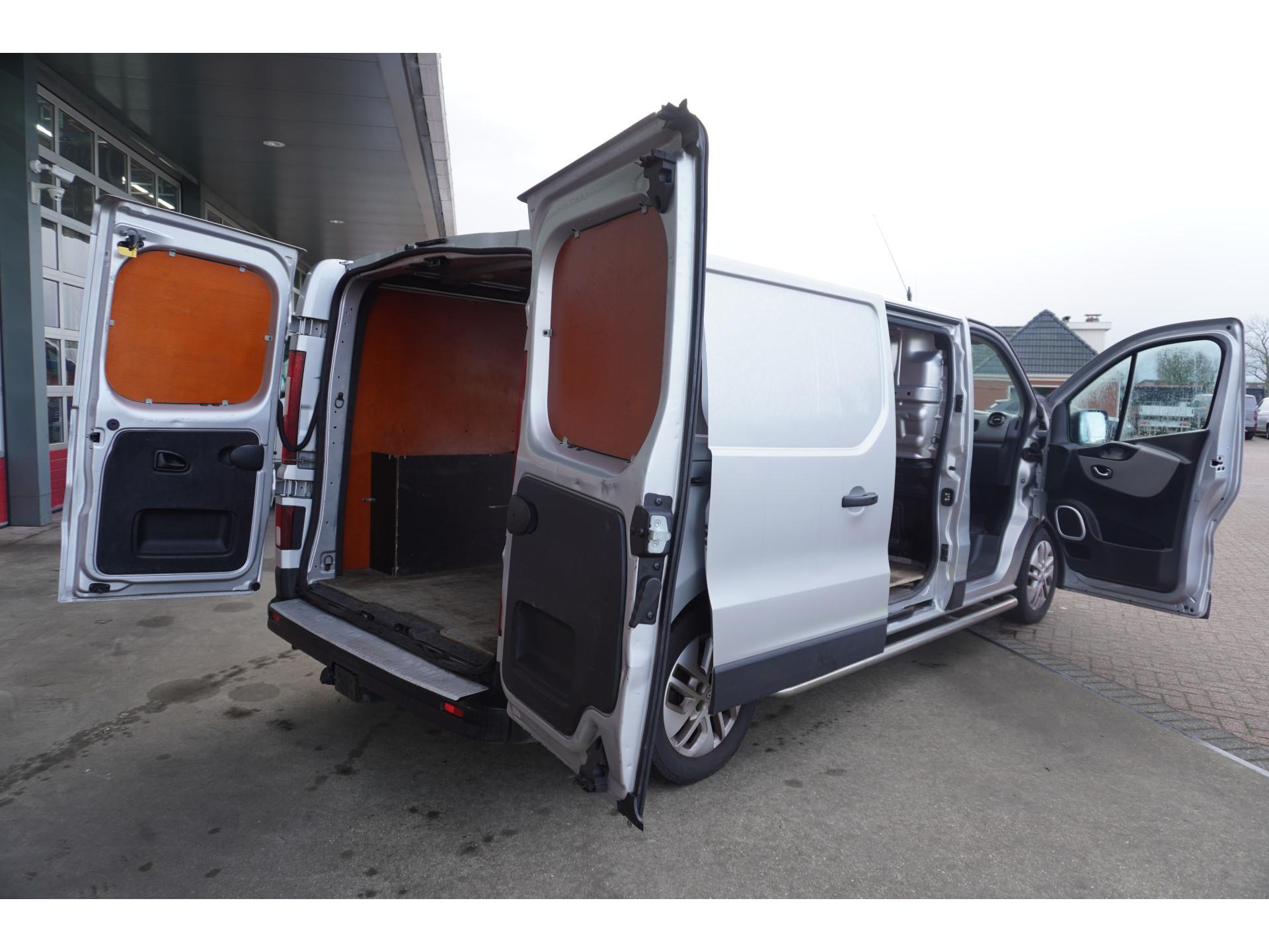 Foto 5 van Renault 1.6 dCi 122PK T29 L2H1 Luxe