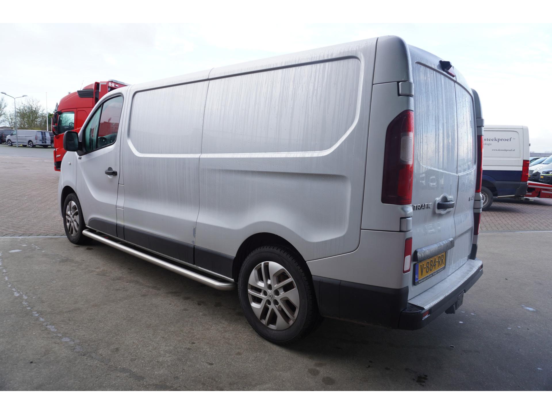Foto 7 van Renault 1.6 dCi 122PK T29 L2H1 Luxe