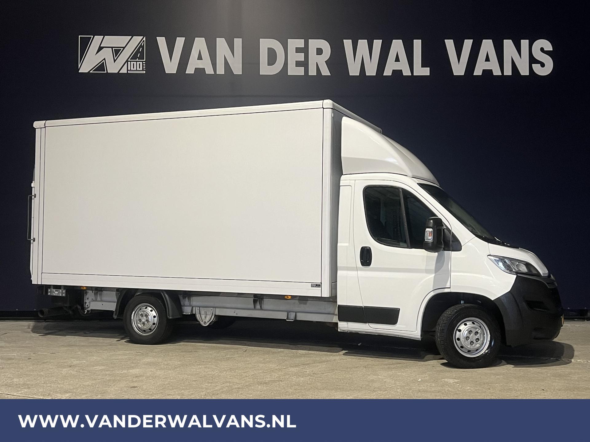 Foto 1 van Citroën 2.2BlueHDi 131pk Bakwagen + Laadklep Euro6 Airco | Camera | 920kg laadvermogen