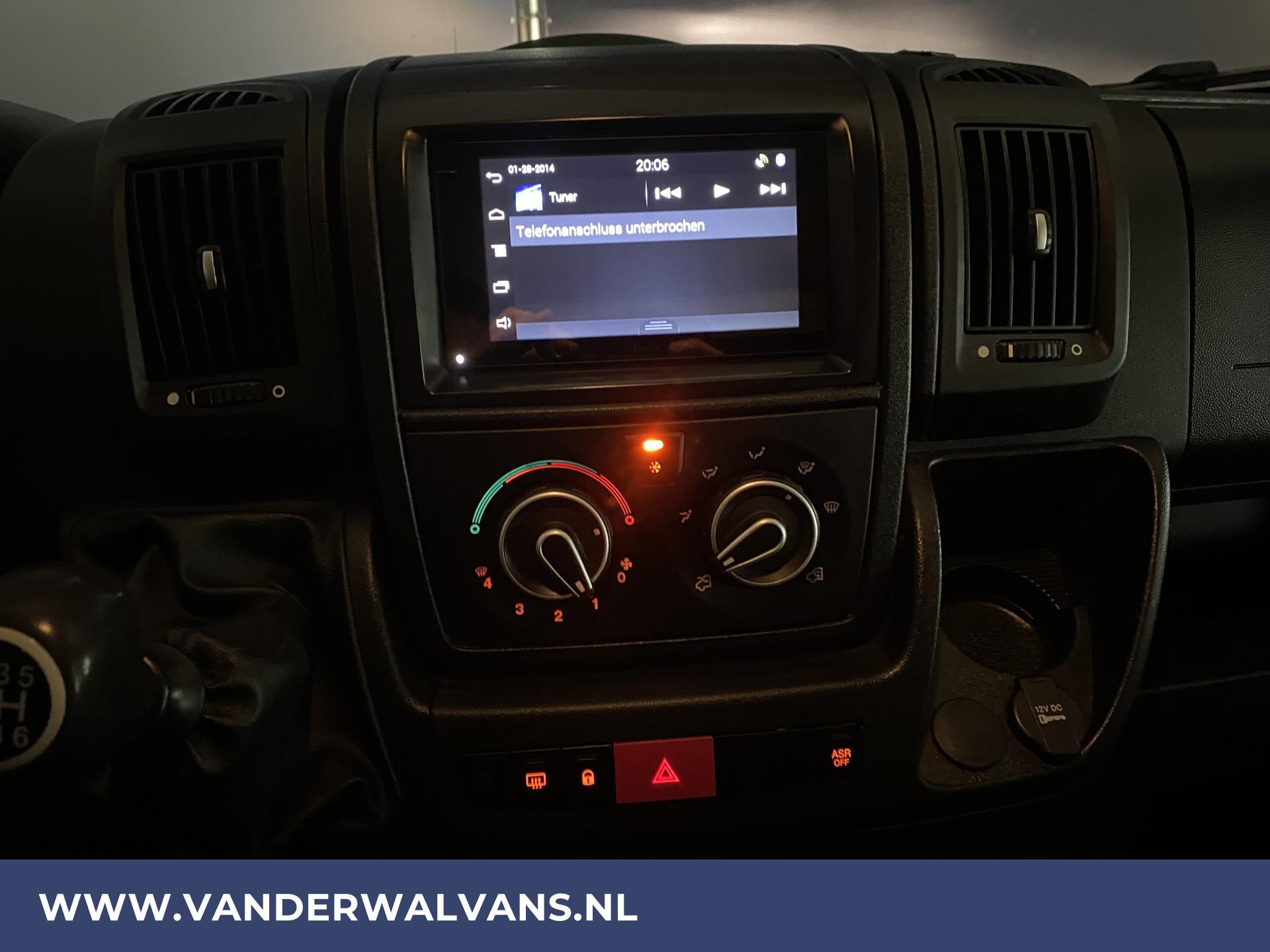 Foto 9 van Citroën 2.2BlueHDi 131pk Bakwagen + Laadklep Euro6 Airco | Camera | 920kg laadvermogen