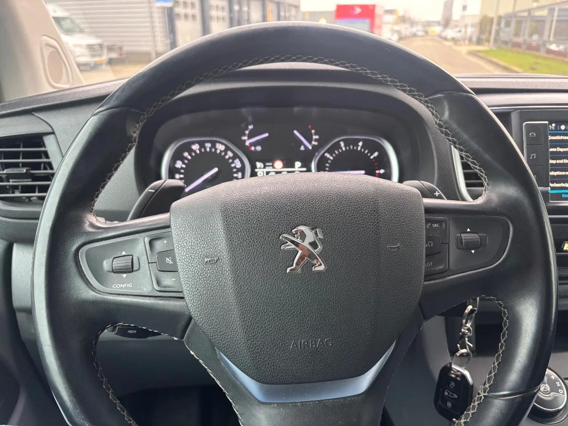 Foto 17 van Peugeot 2.0HDI 180 Lang Automaat Airco Navi Cruisecontrol XENON Trekhaak 61.000KM