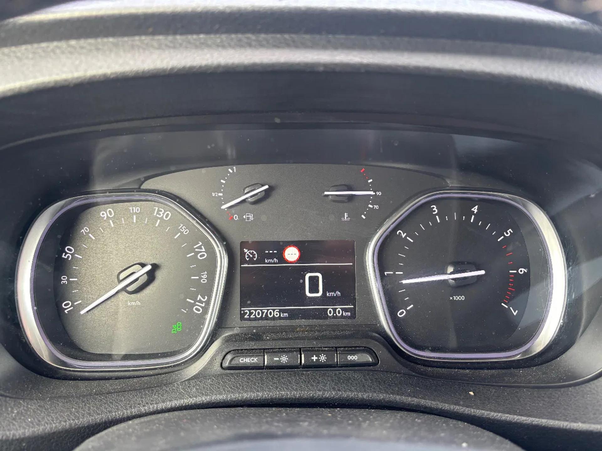 Foto 12 van Peugeot 2.0HDI 120 Lang Airco Navi Cruisecontrol Trekhaak
