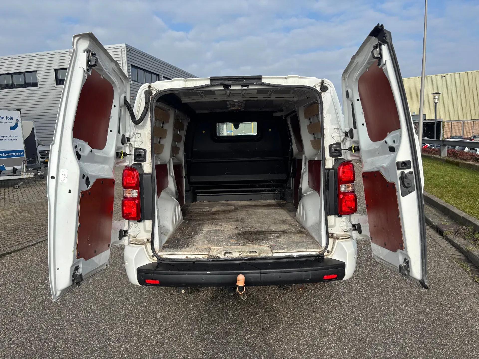 Foto 7 van Peugeot 2.0HDI 120 Lang Airco Navi Cruisecontrol Trekhaak
