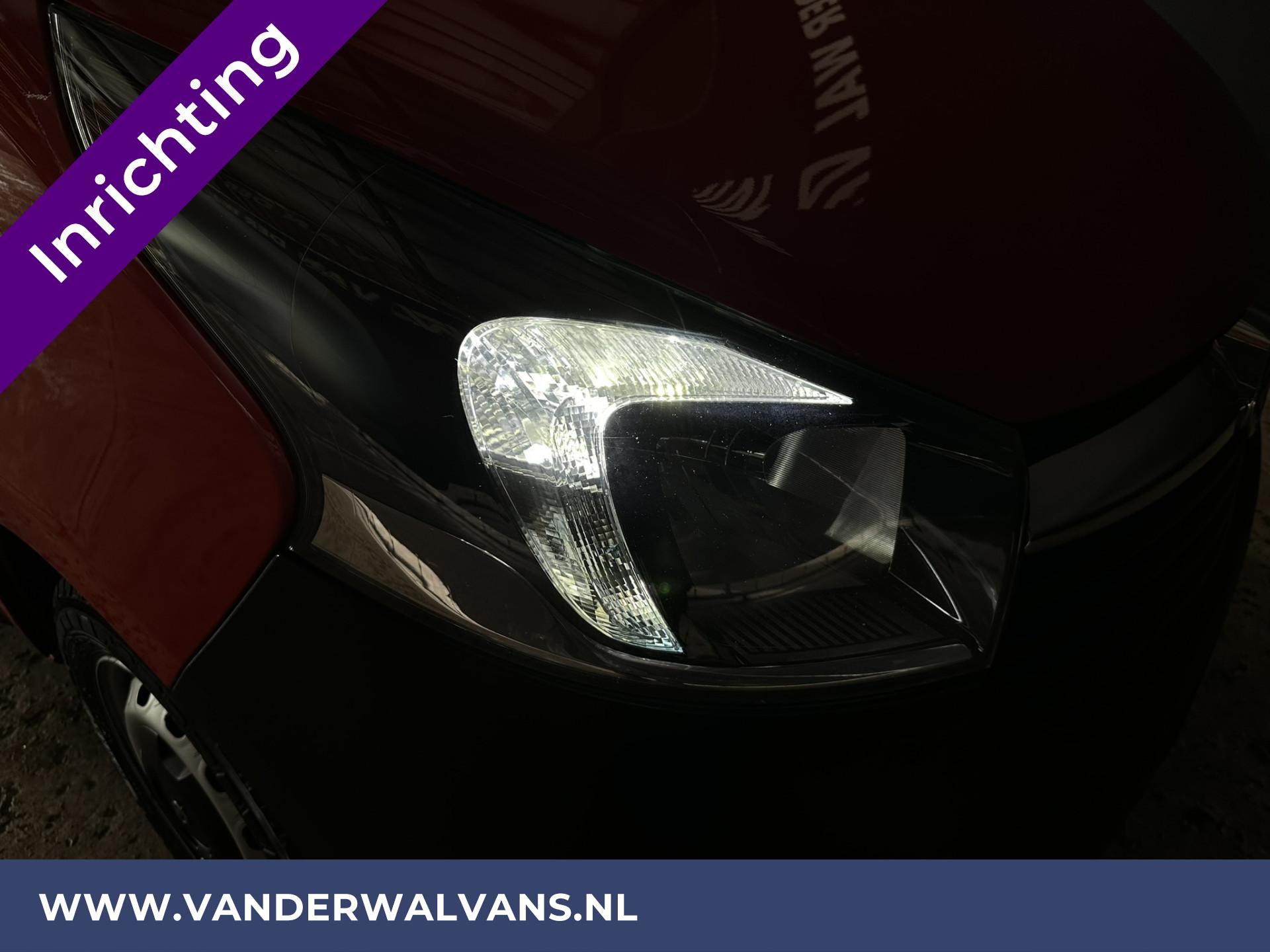 Foto 7 van Opel Vivaro 1.6 CDTI 120pk L2H1 inrichting Euro6 Airco | Navigatie | Cruisecontrol | LED