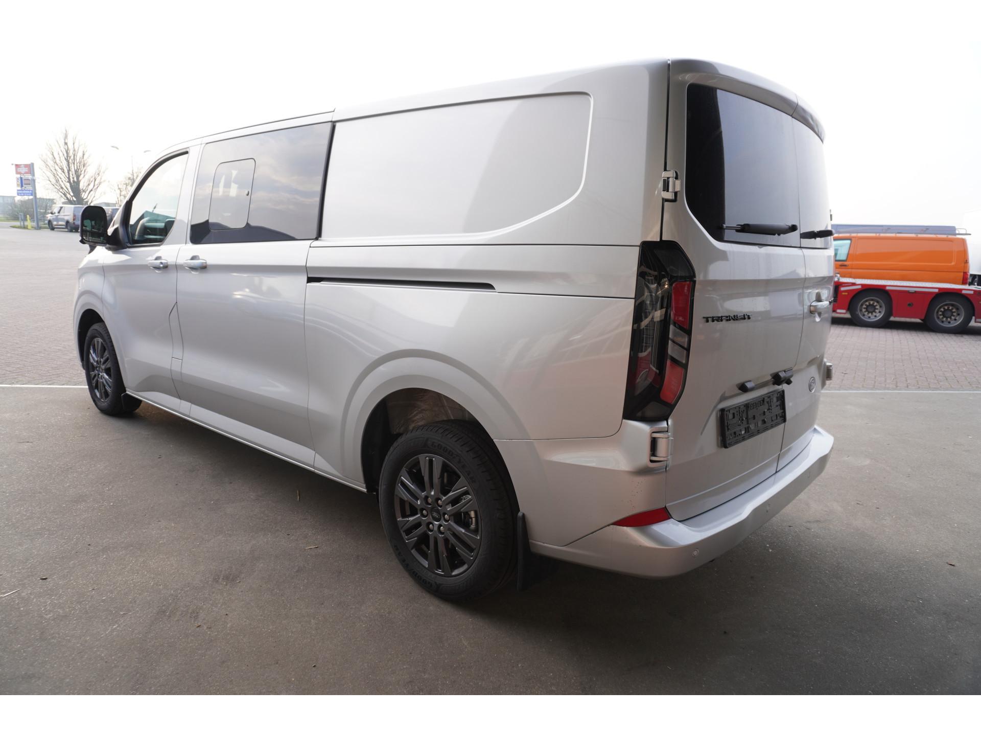 Foto 6 van Ford 320L 2.0 TDCI 170PK L2H1 Limited DubbelCabine Automaat Schuifdeur L/R