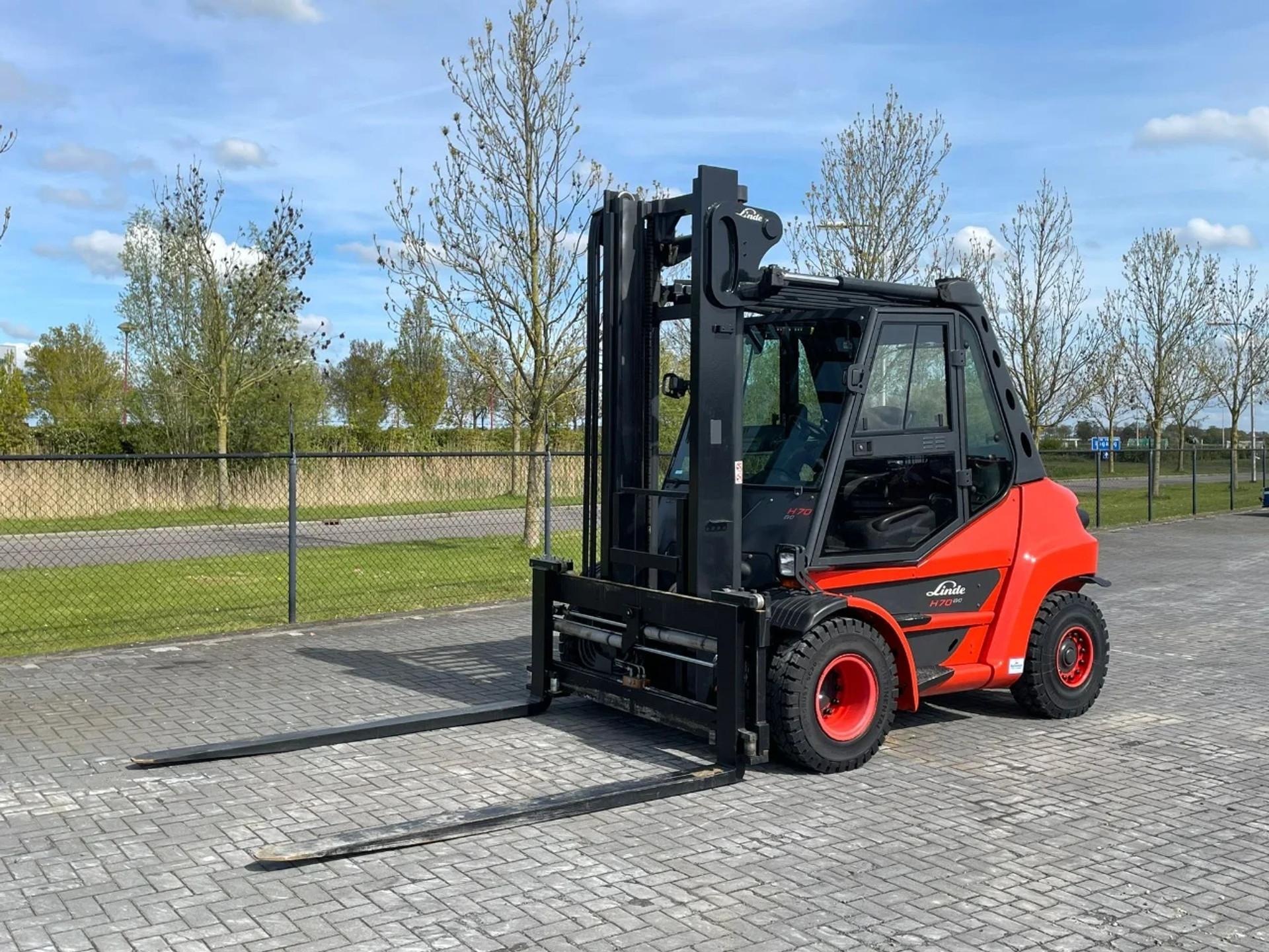 Foto 2 van Linde H70 D -03 | BIG SERVICE | NEW TIRES | SIDESHIFT | 7 TON