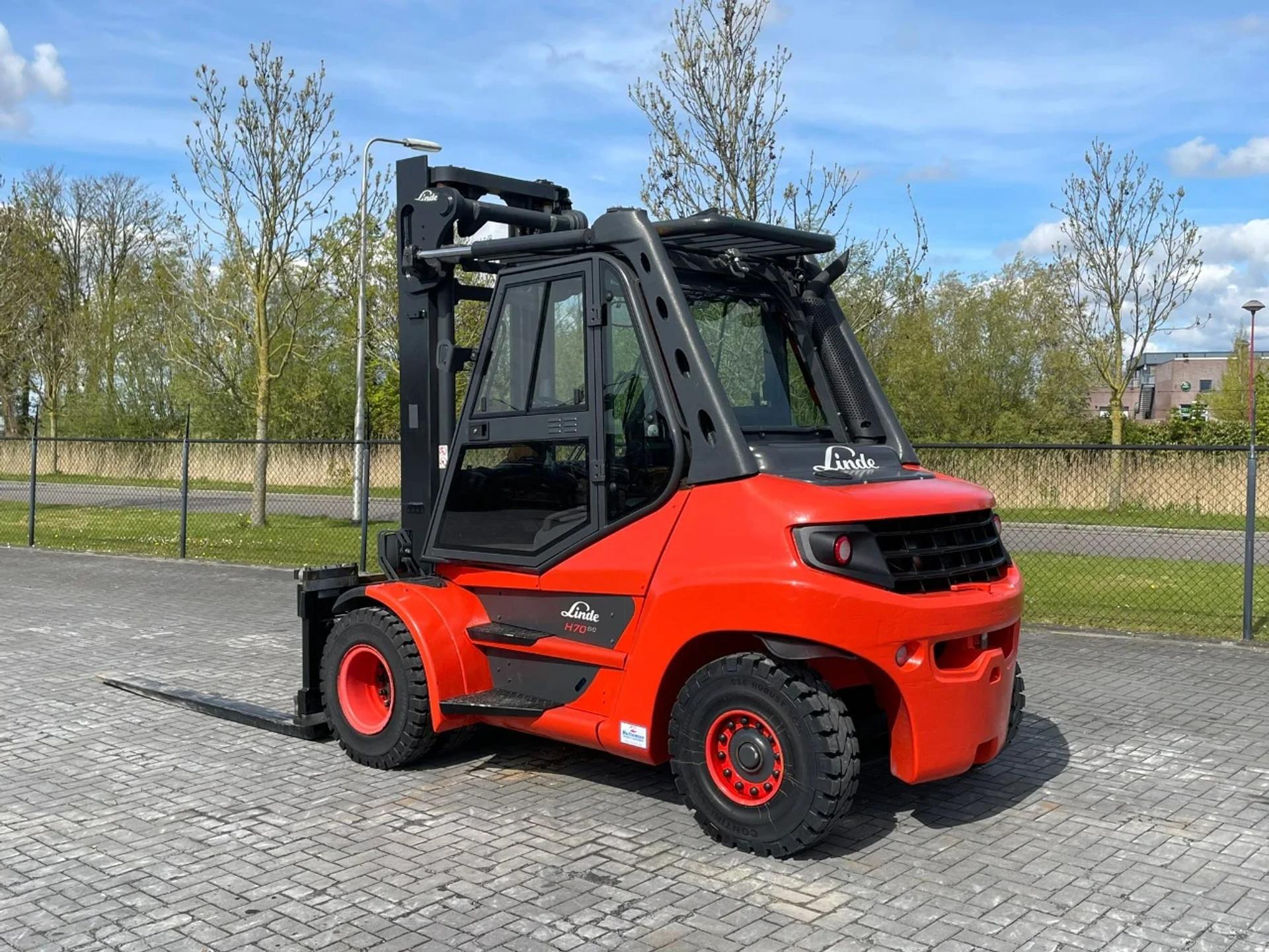 Foto 3 van Linde H70 D -03 | BIG SERVICE | NEW TIRES | SIDESHIFT | 7 TON