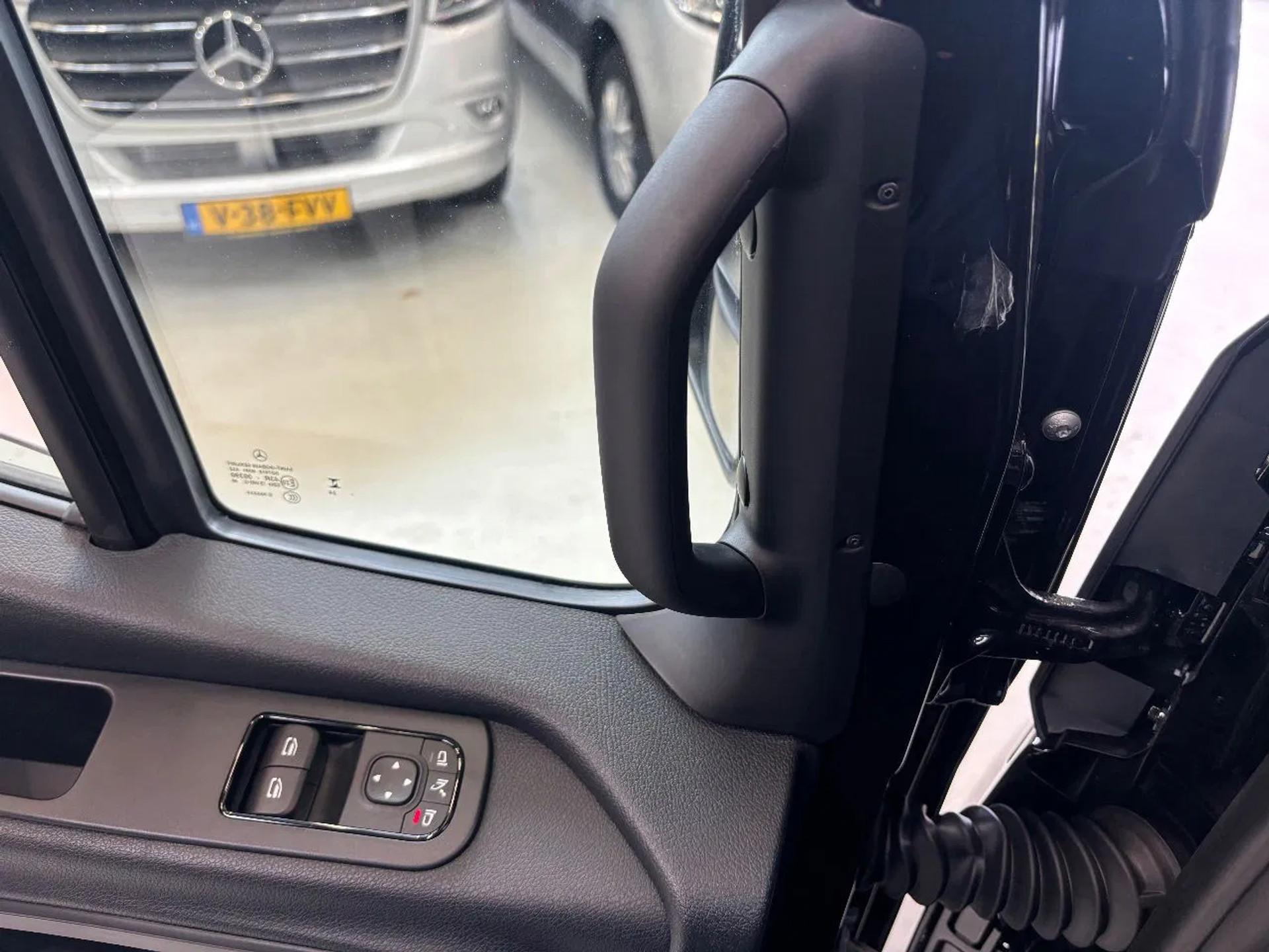 Foto 30 van Mercedes-Benz 319CDI L2H1 PRO Automaat Airco Navi Cruisecontrol LED 3500KG Trekhaak NIEUW