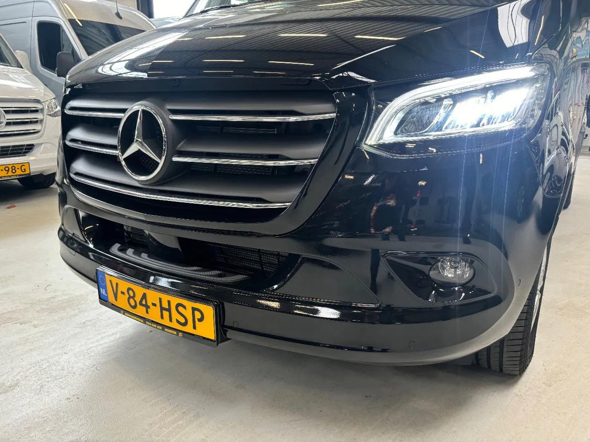 Foto 6 van Mercedes-Benz 319CDI L2H1 PRO Automaat Airco Navi Cruisecontrol LED 3500KG Trekhaak NIEUW