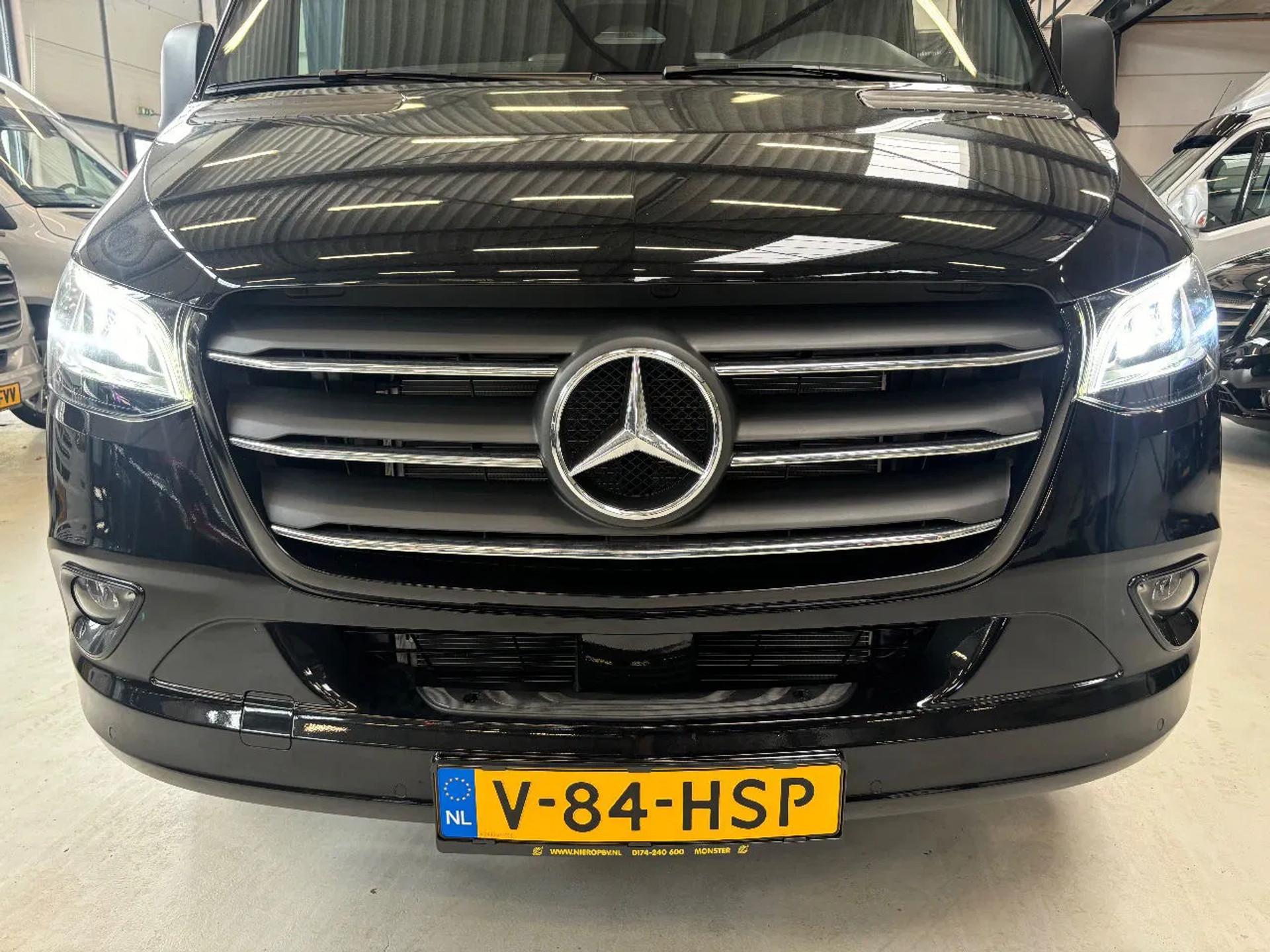 Foto 7 van Mercedes-Benz 319CDI L2H1 PRO Automaat Airco Navi Cruisecontrol LED 3500KG Trekhaak NIEUW