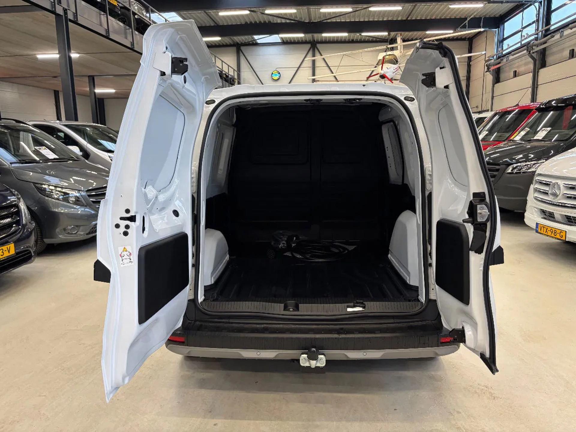Foto 10 van Nissan N-Connecta L1 45 kWh automaat 5 x op voorraad