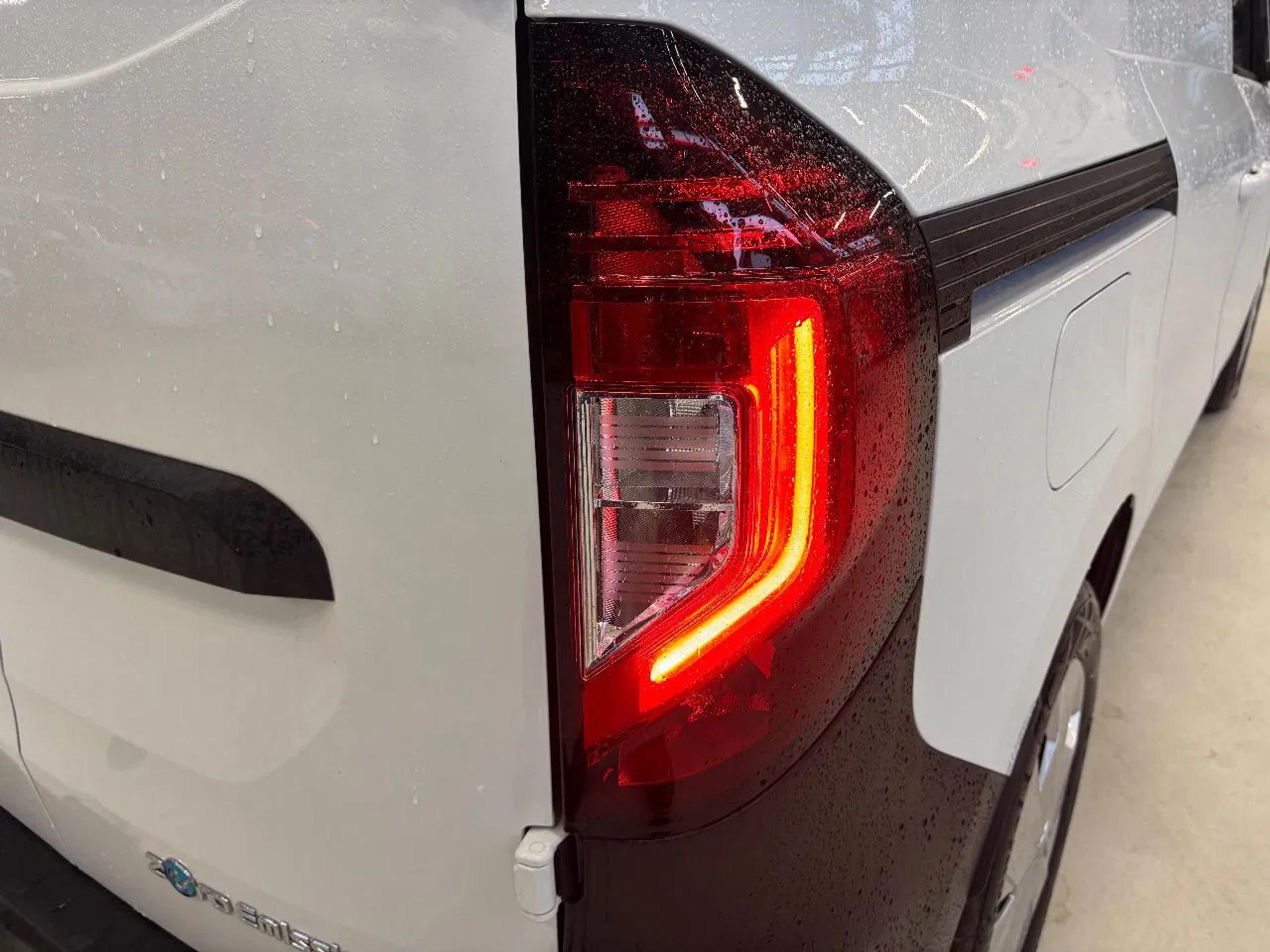Foto 7 van Nissan N-Connecta L1 45 kWh automaat 5 x op voorraad