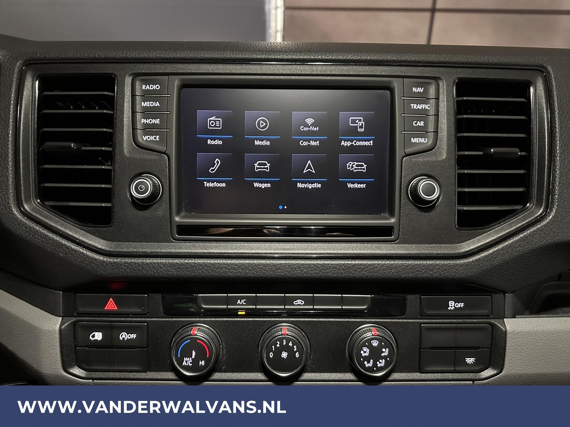 Foto 15 van Volkswagen Crafter 2.0 TDI L3H2 L2H1 Euro6 Airco | Navigatie | Camera | Apple Carplay