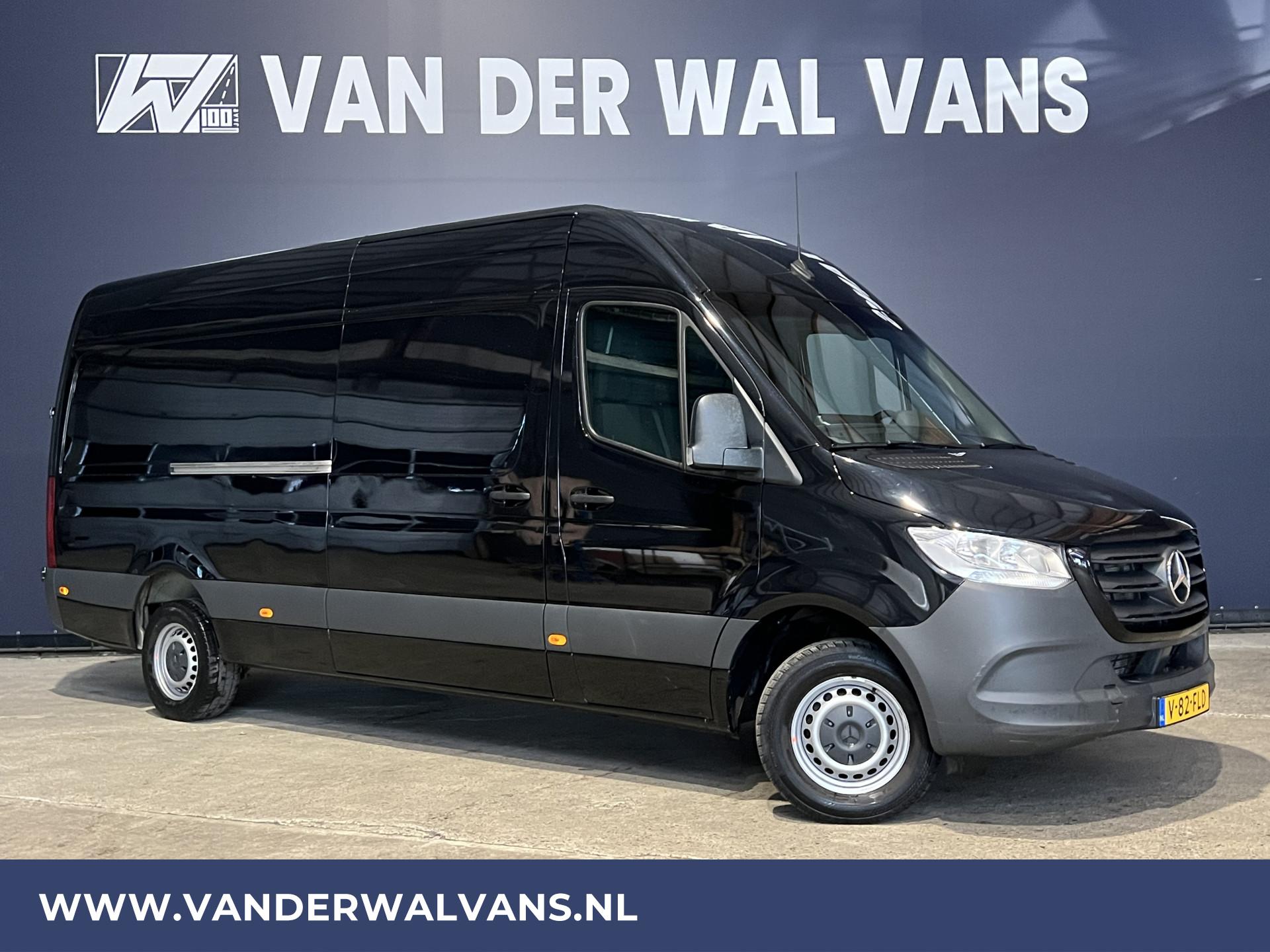 Foto 1 van Mercedes-Benz Sprinter 317 CDI 170pk L3H2 Euro6 Airco | Camera | Apple Carplay | Android Auto