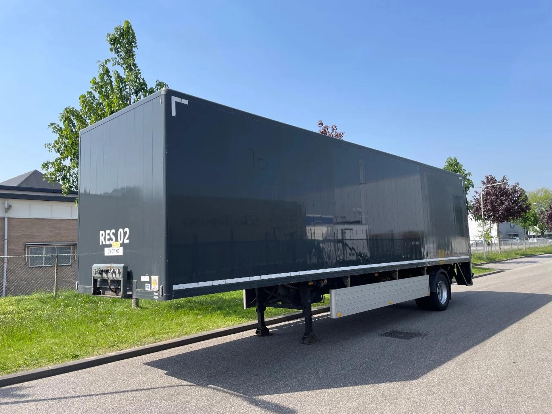 Foto 1 van Tracon to 1210 citytrailer