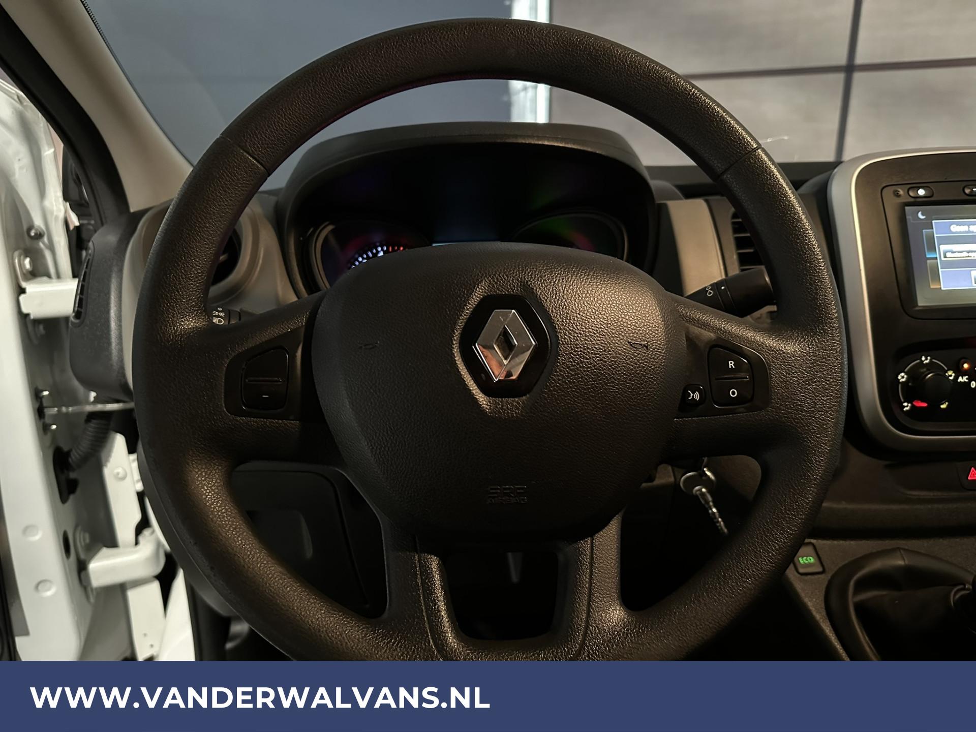 Foto 14 van Renault Trafic 1.6 dCi L1H1 Euro6 Airco | Navigatie | Cruisecontrol