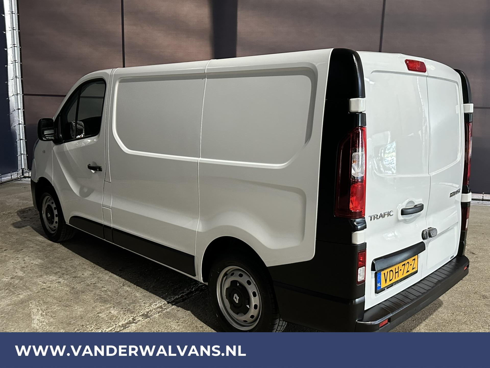 Foto 2 van Renault Trafic 1.6 dCi L1H1 Euro6 Airco | Navigatie | Cruisecontrol