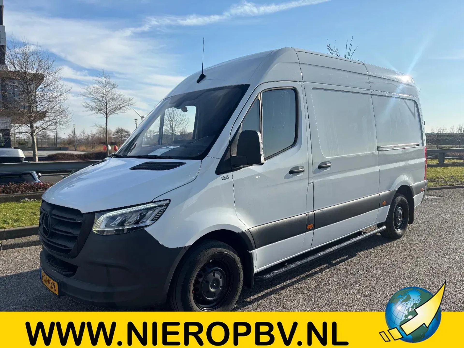Foto 2 van Mercedes-Benz 317CDI L2H2 Automaat Airco Cruisecontrol Xenon Dubbele Schuifdeur