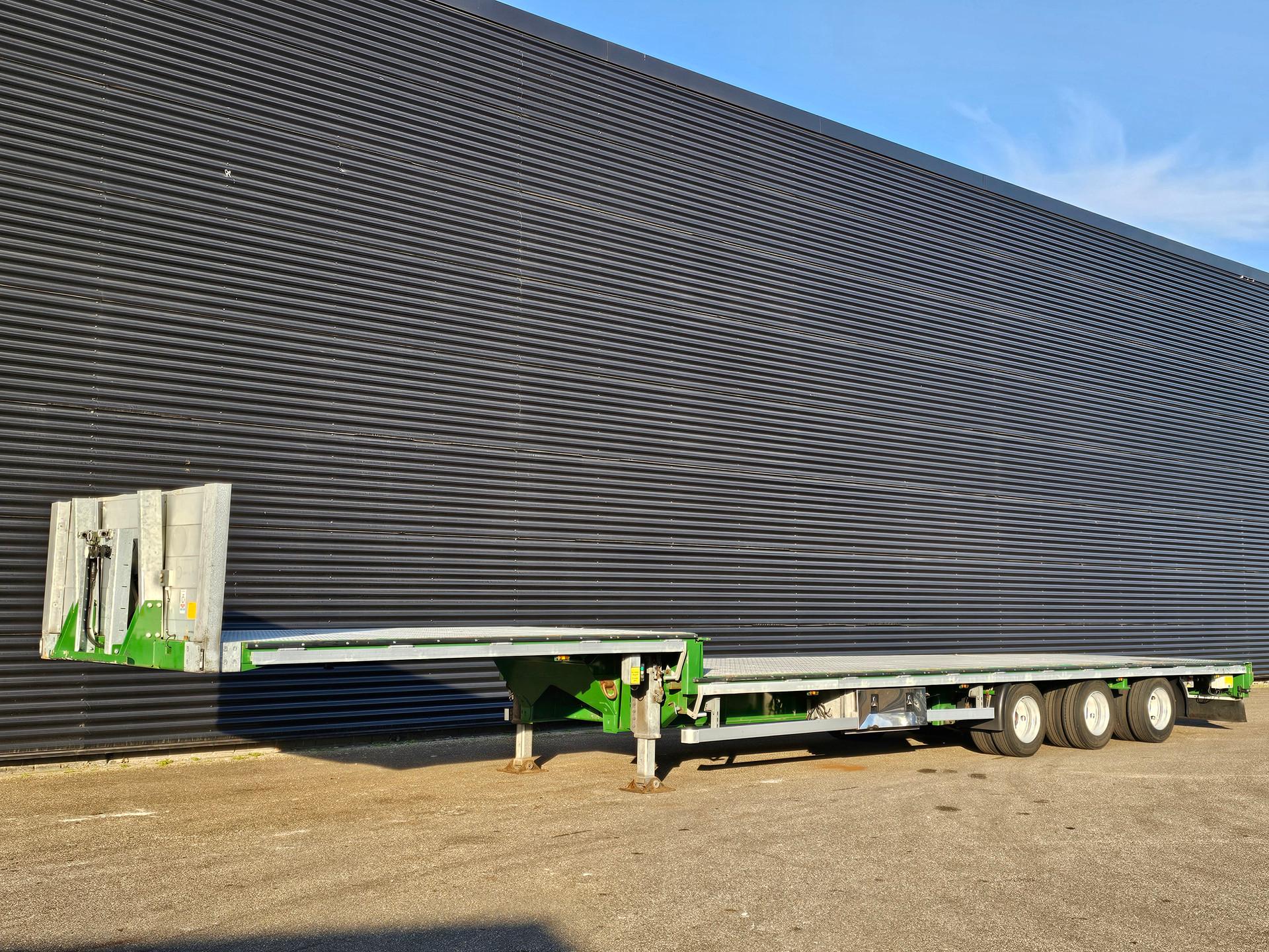 Foto 1 van Web Trailer 3 AXLE SEMI TRAILER / SAF