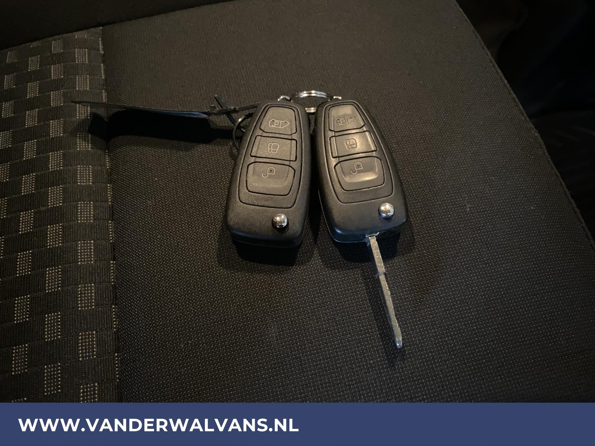 Foto 18 van Ford Transit Custom 2.0 TDCI 131pk L1H1 Euro6 Airco | Cruise | LED | Camera | 2500kg trekvermogen |